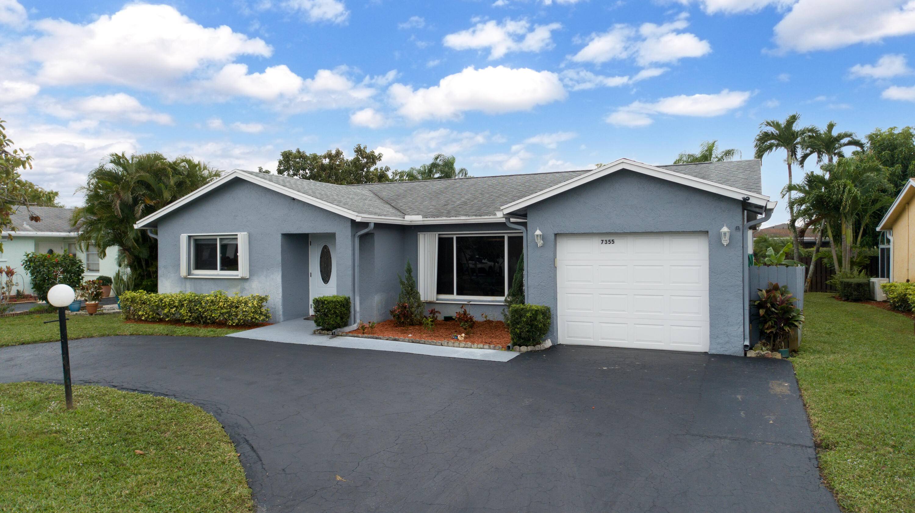 Lake Worth, FL 33467,7355 Pine Forest CIR