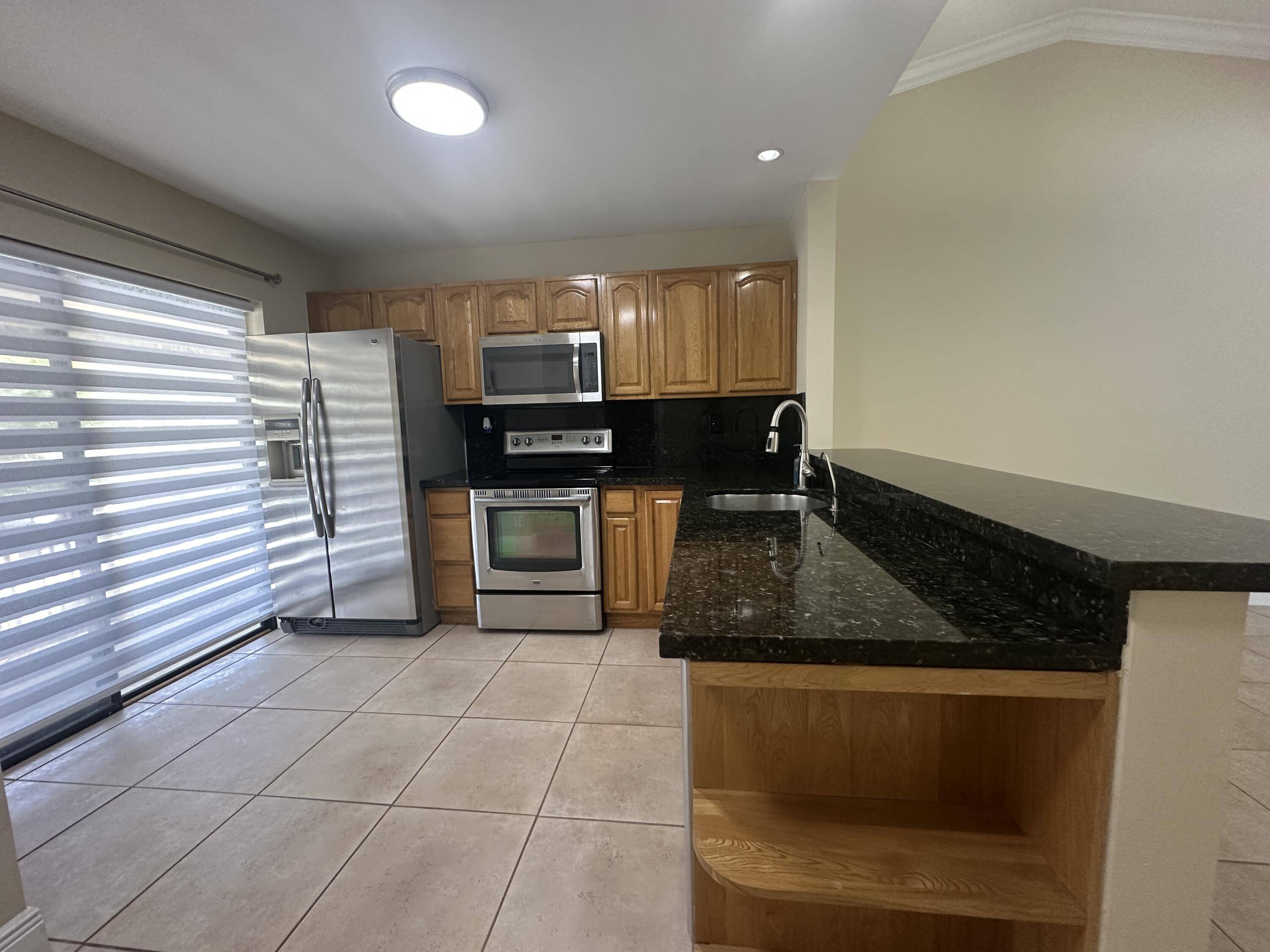 Boca Raton, FL 33431,3939 NE 5th AVE A206