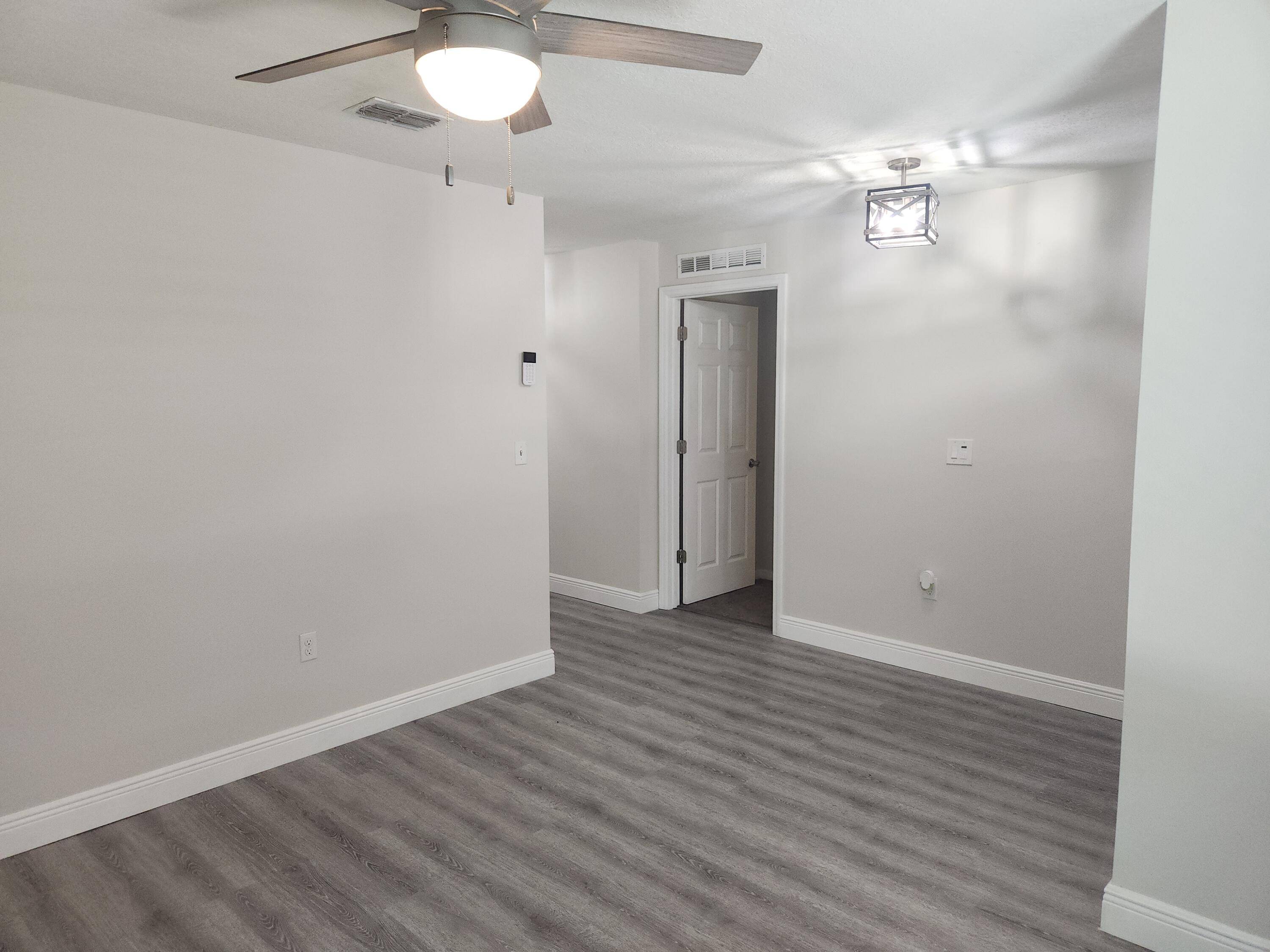 Port Saint Lucie, FL 34983,1721 SE Biddle LN