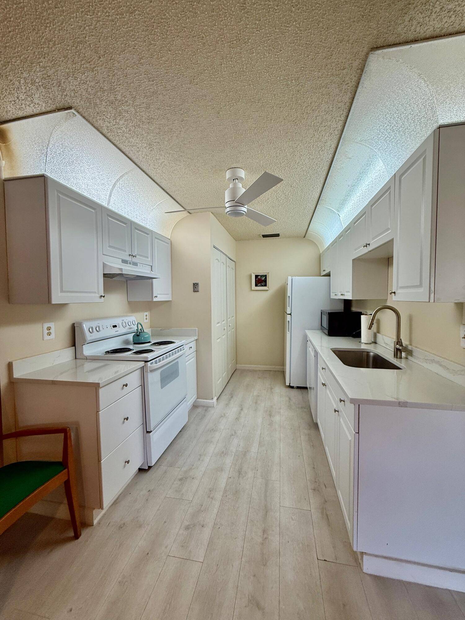 Delray Beach, FL 33484,14464 Campanelli DR