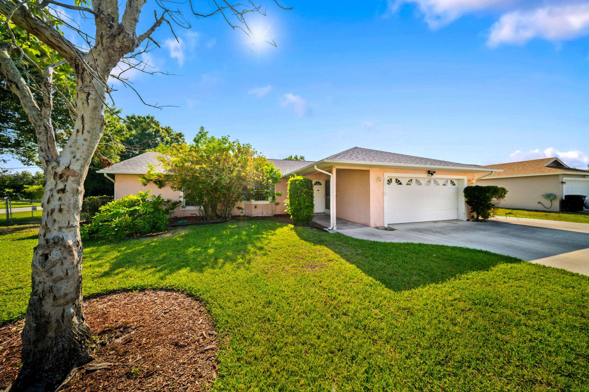 Port Saint Lucie, FL 34986,5910 NW Bayou CT