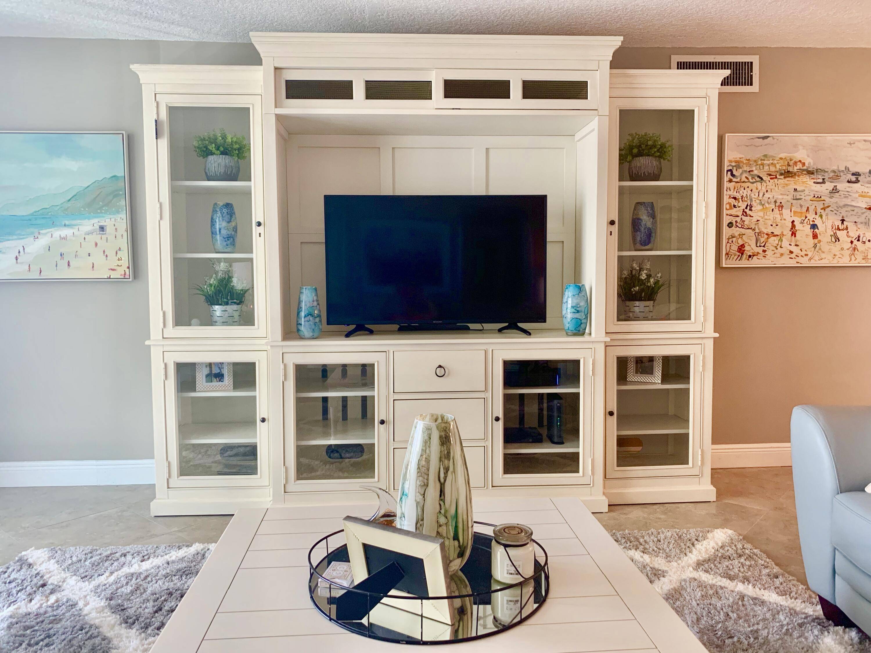 Palm Beach Shores, FL 33404,145 Ocean AVE 419
