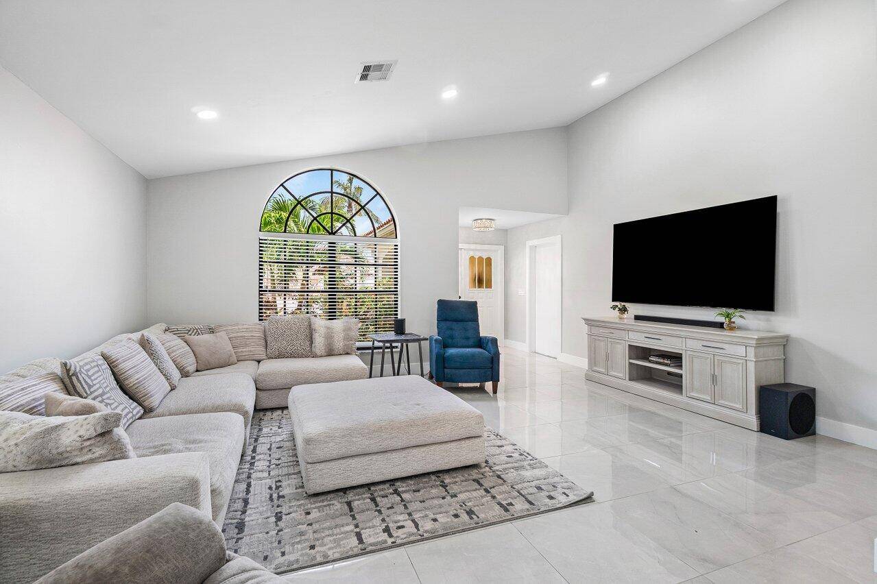 Boynton Beach, FL 33437,12350 Sand Wedge DR
