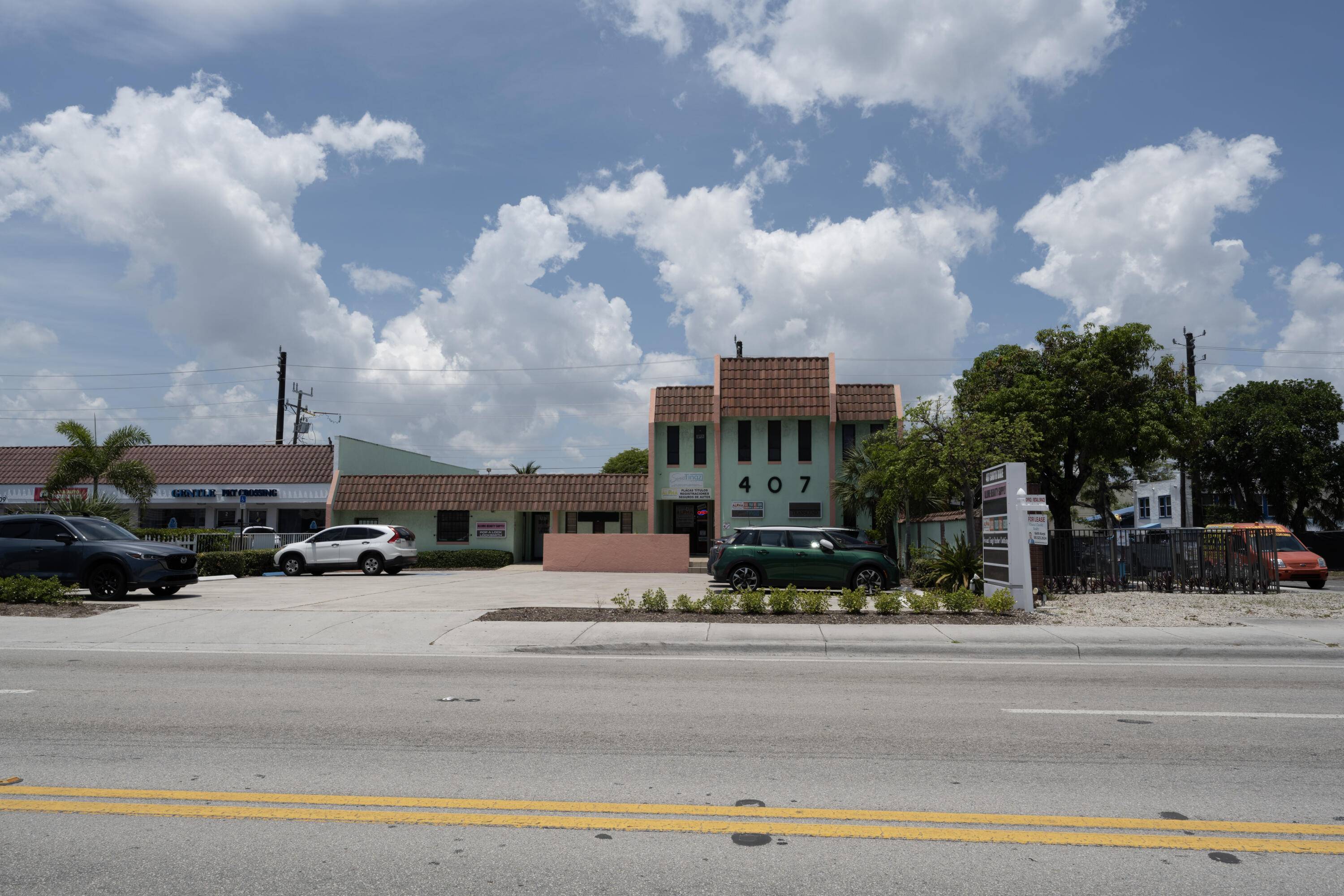 Lake Worth Beach, FL 33460,401 S Dixie HWY 3