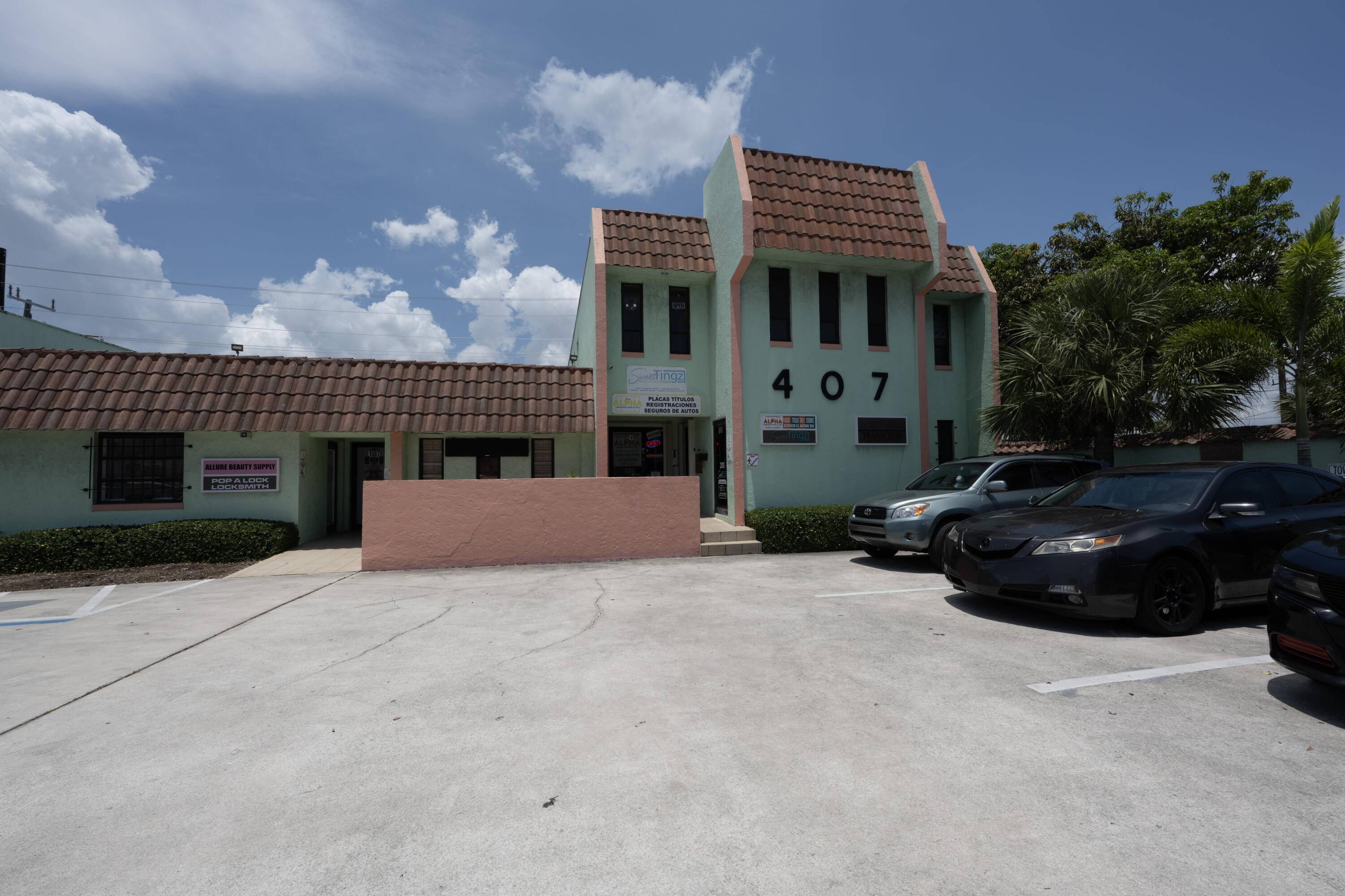 Lake Worth Beach, FL 33460,401 S Dixie HWY 3