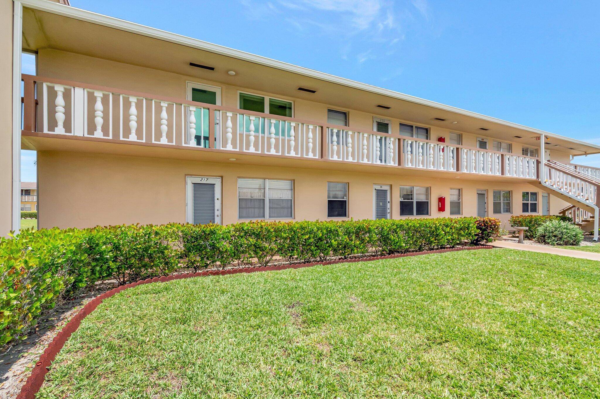 West Palm Beach, FL 33417,229 Chatham K