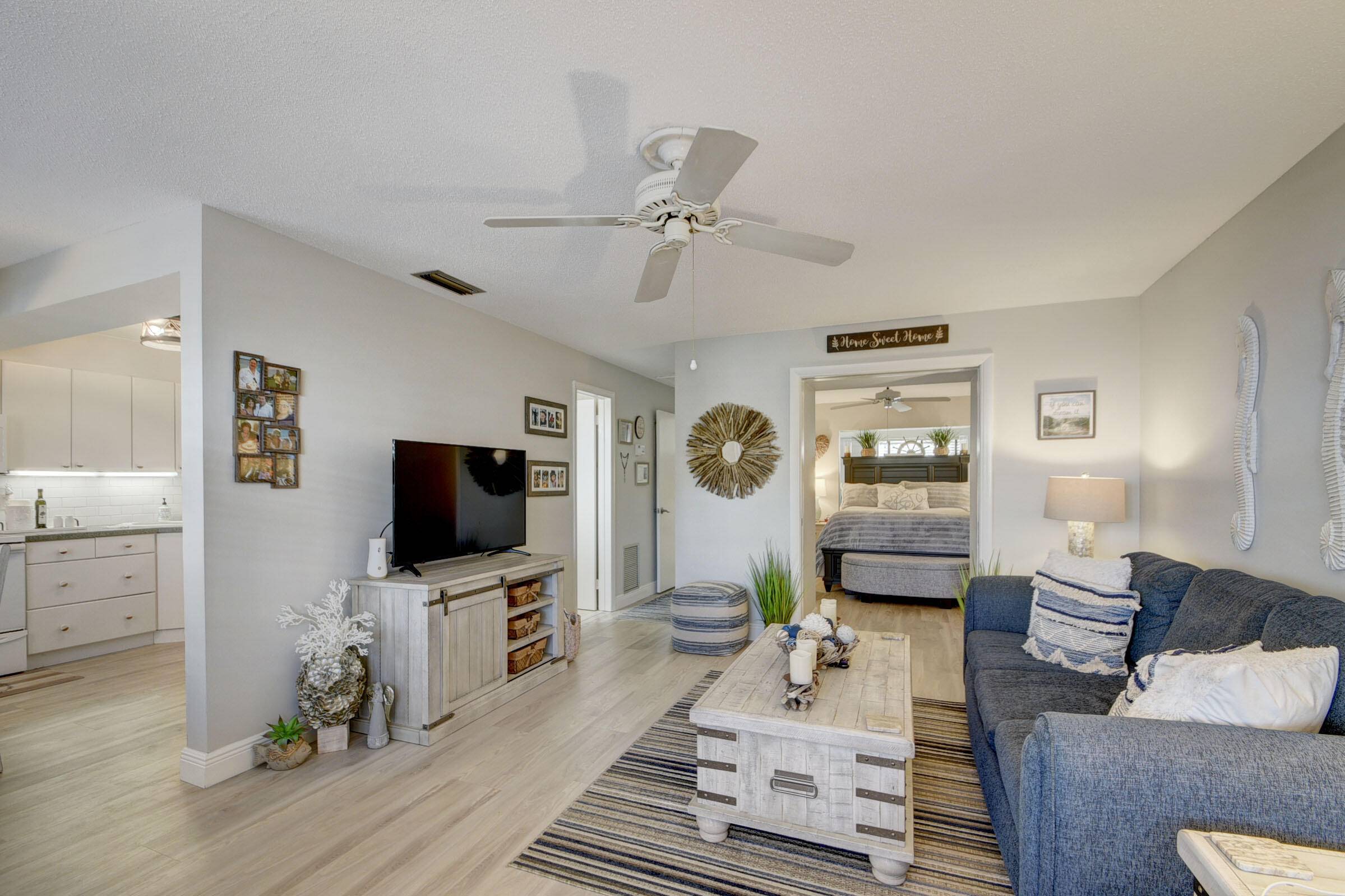 Ocean Ridge, FL 33435,5505 N Ocean BLVD 8-102