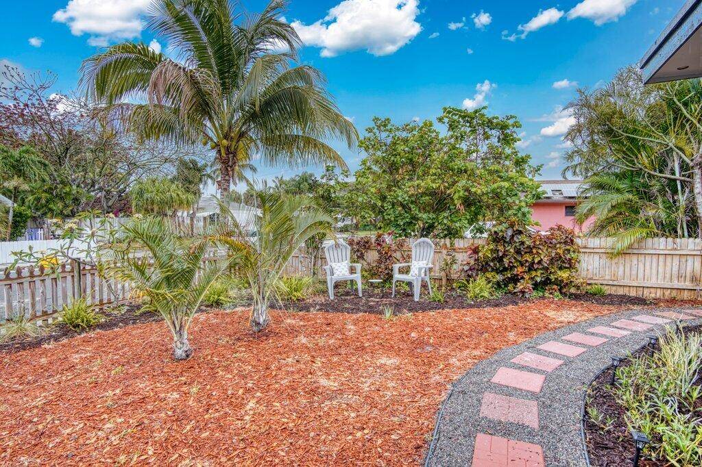 Lake Worth Beach, FL 33460,1021 S M ST