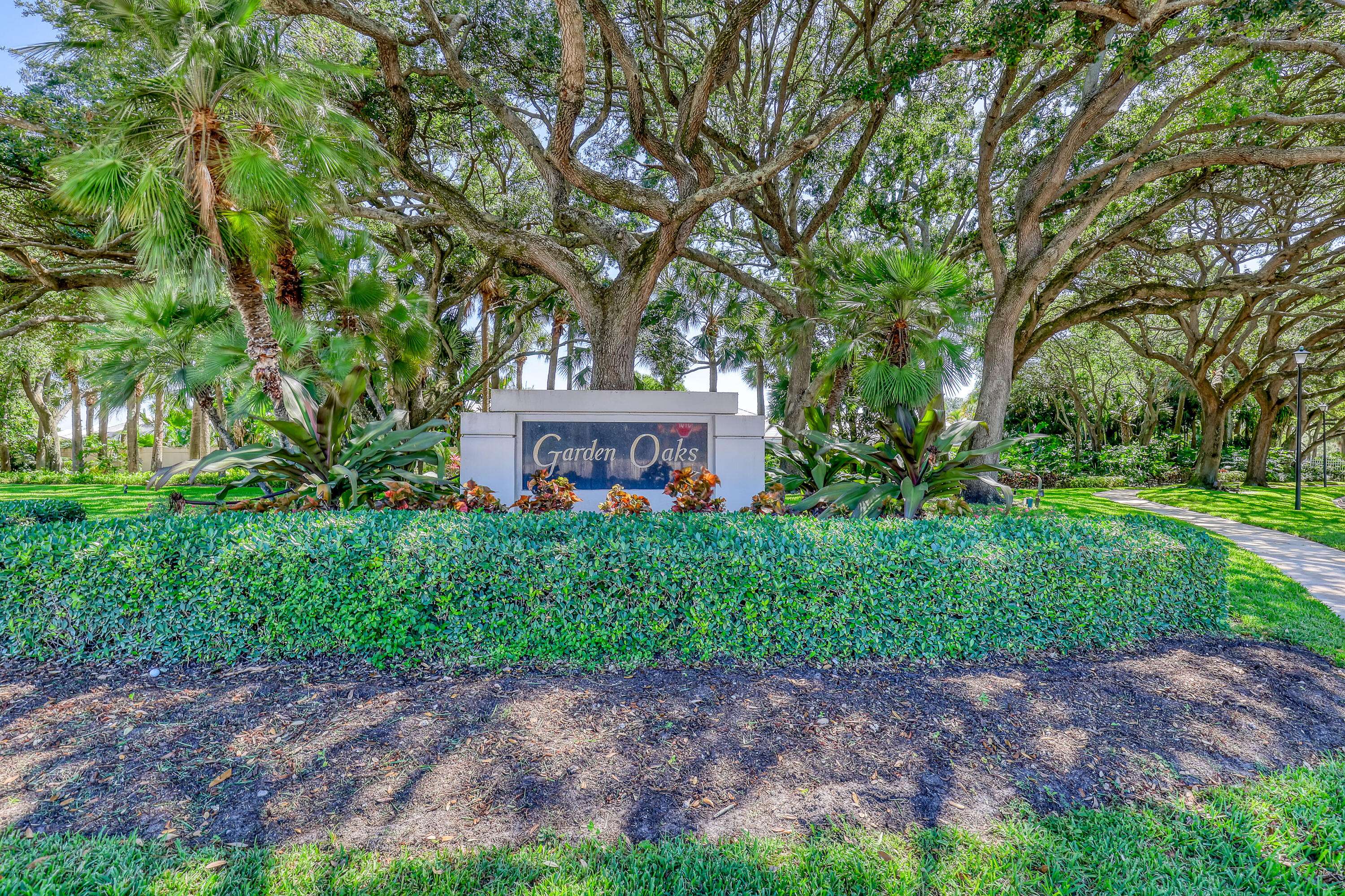 Palm Beach Gardens, FL 33410,8338 Old Forest RD