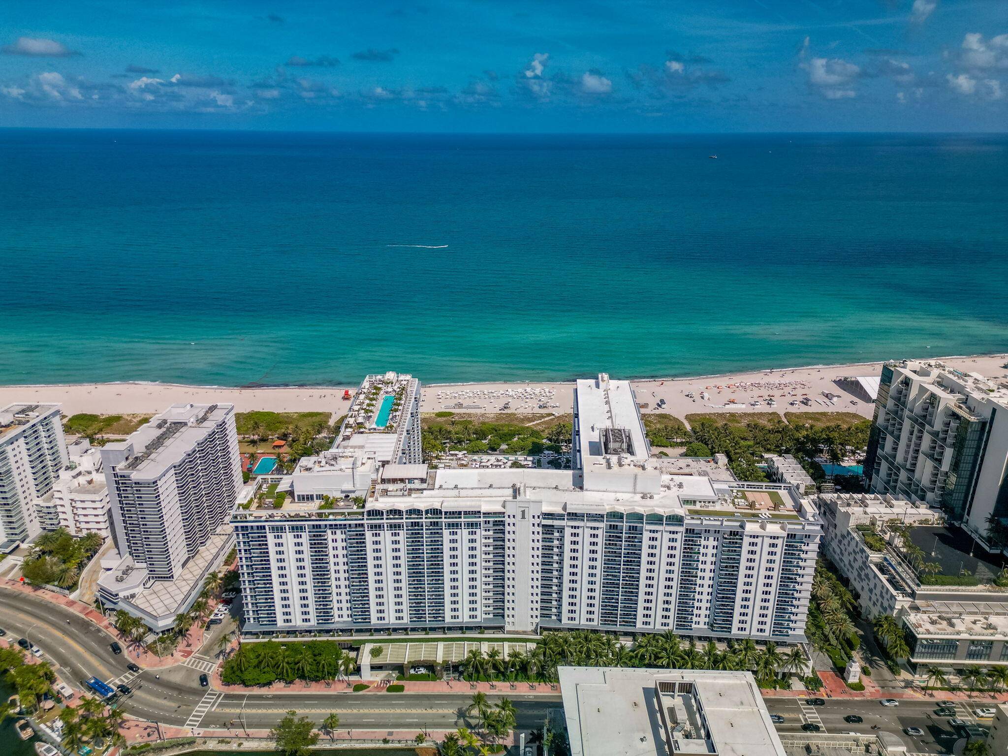 Miami Beach, FL 33139,2301 Collins AVE 1239