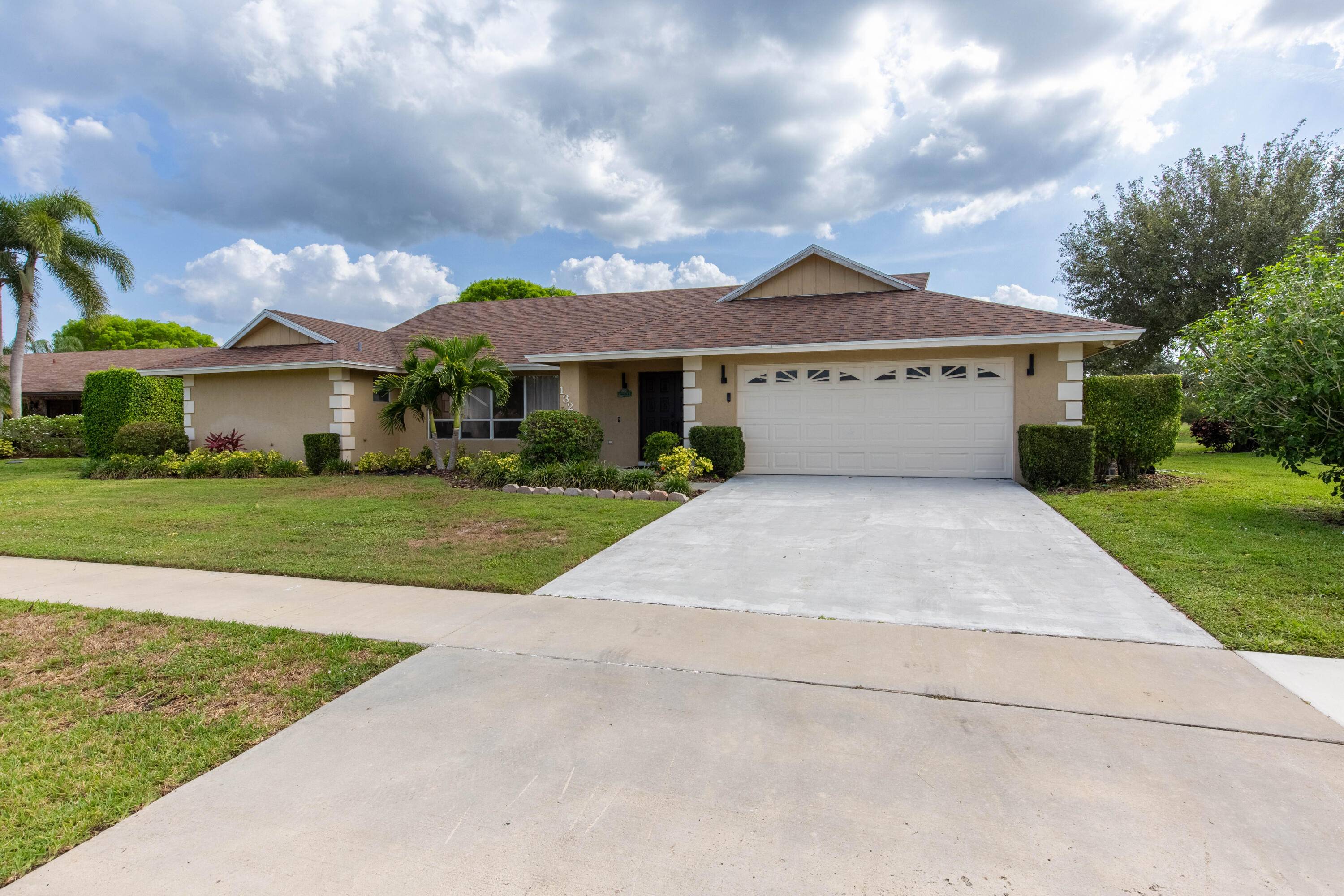 Wellington, FL 33414,1327 Pine Valley DR
