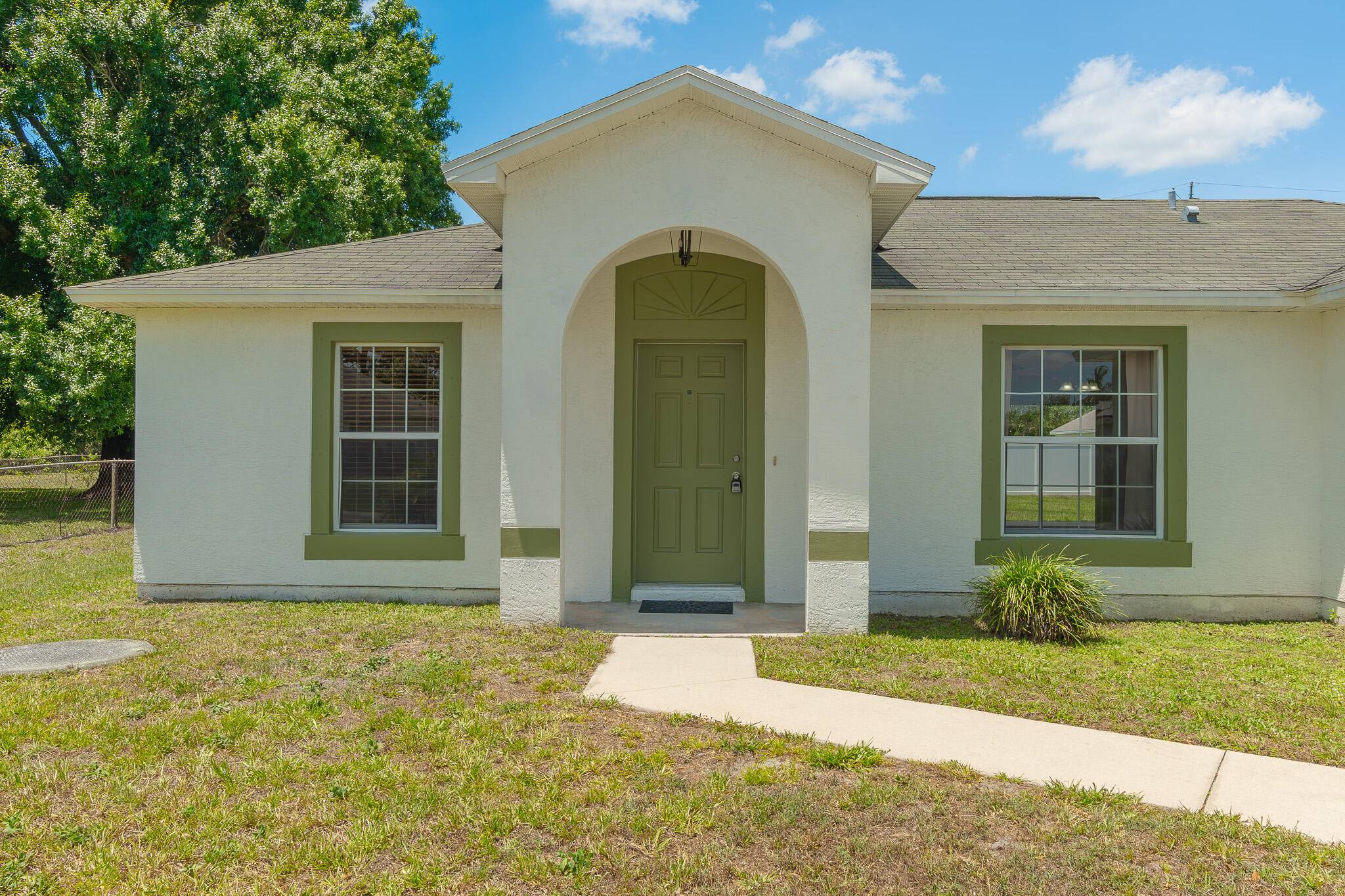 Port Saint Lucie, FL 34983,545 SW Buswell AVE