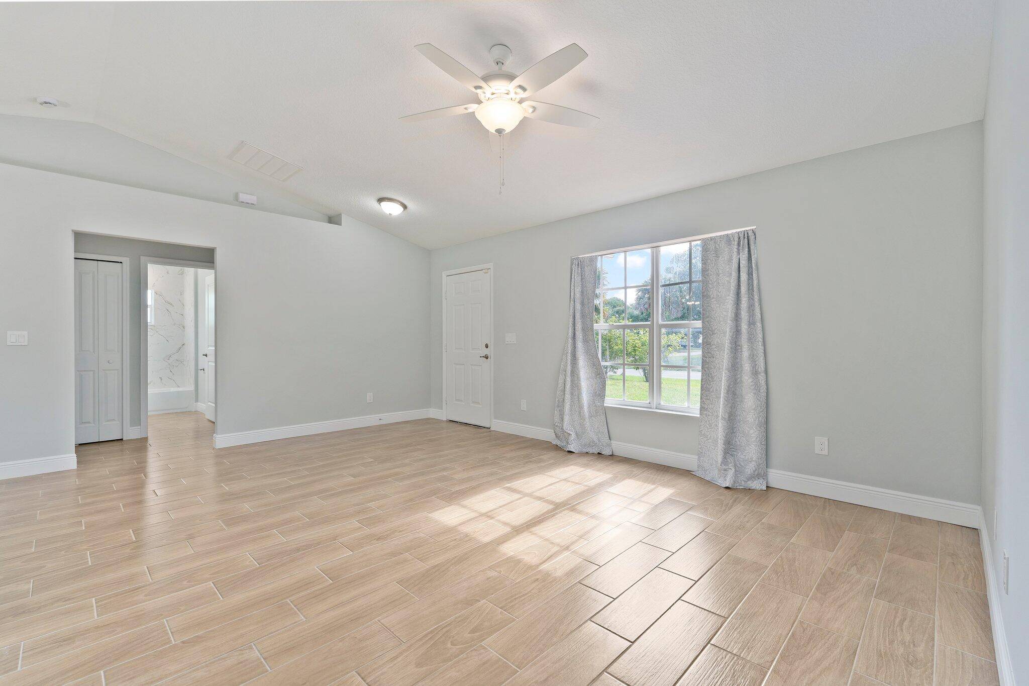 Fort Pierce, FL 34982,5609 Sunset BLVD