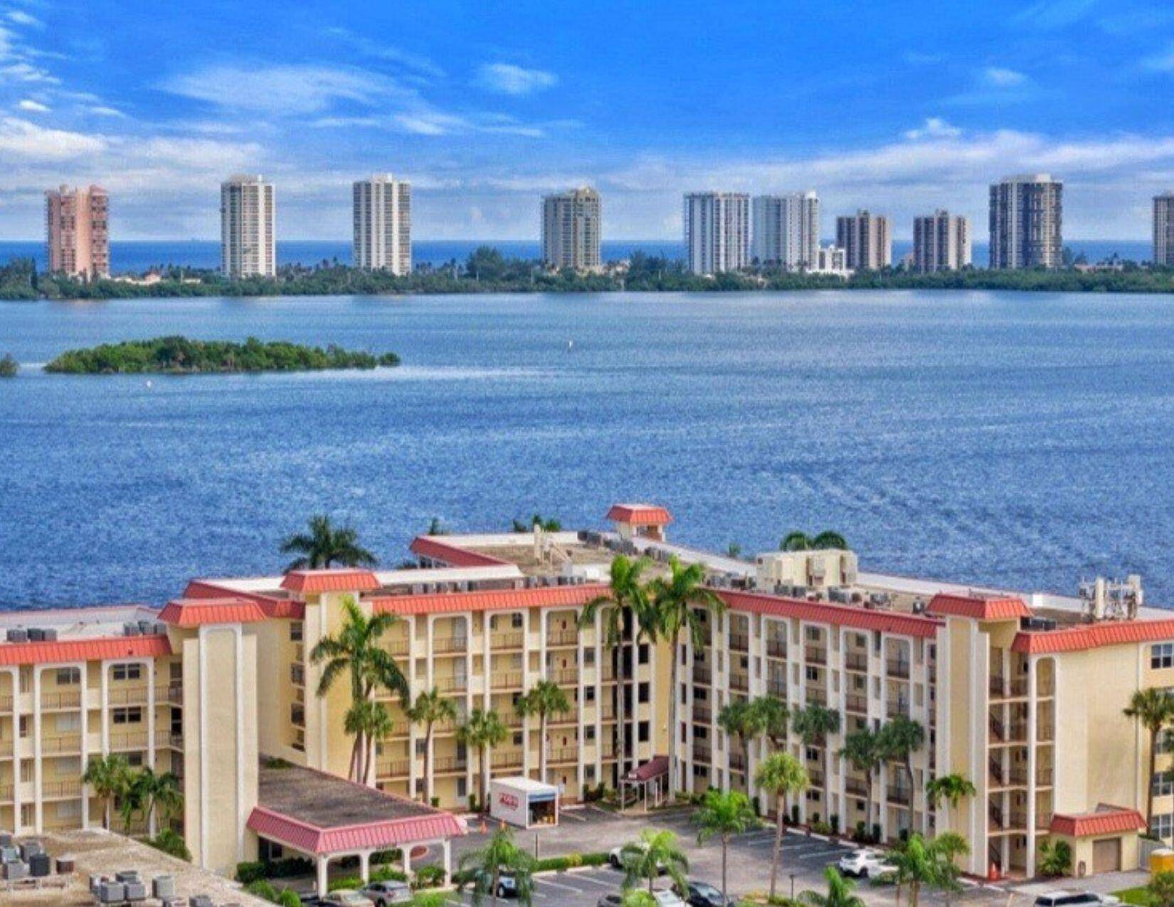 North Palm Beach, FL 33408,100 Paradise Harbour BLVD 502