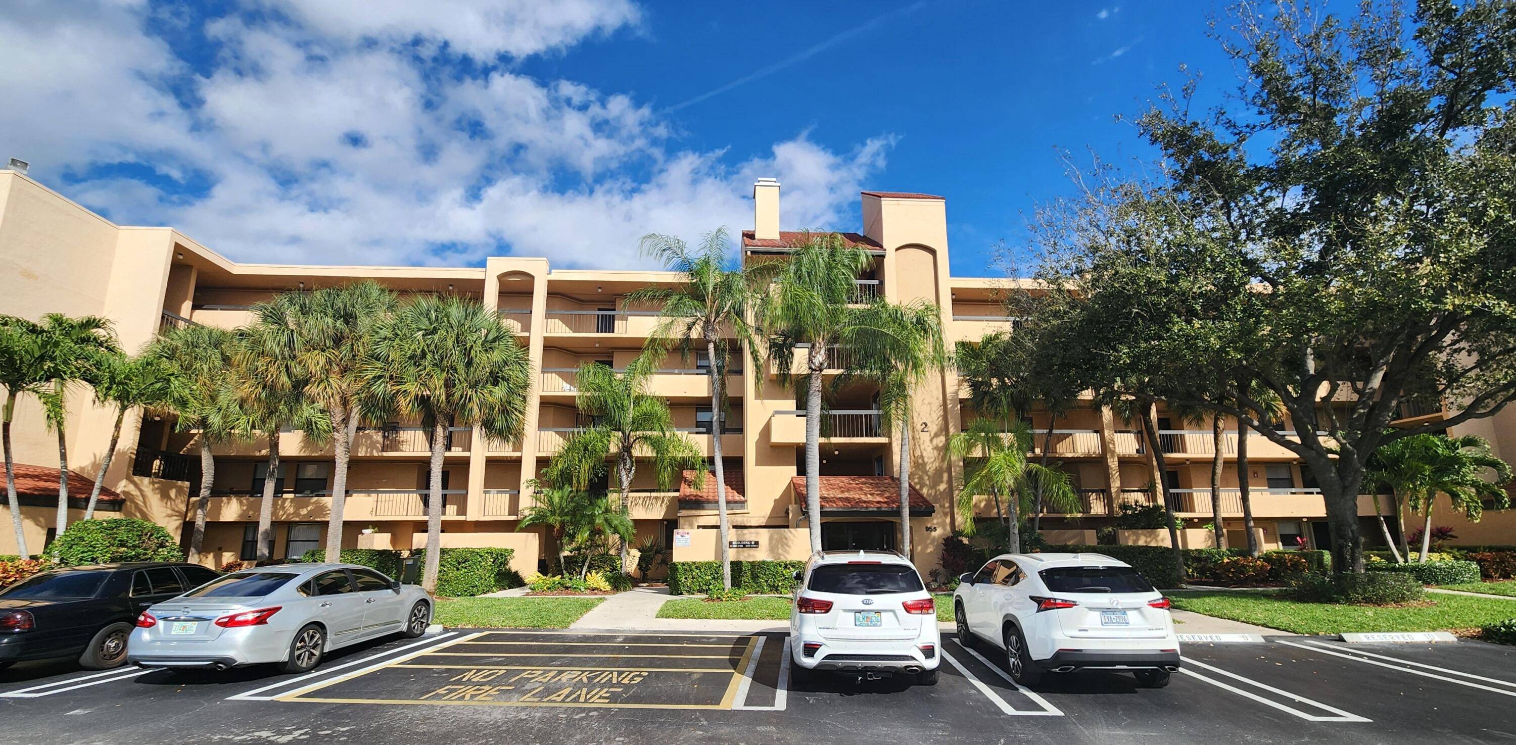 Delray Beach, FL 33444,955 Dotterel RD 2205