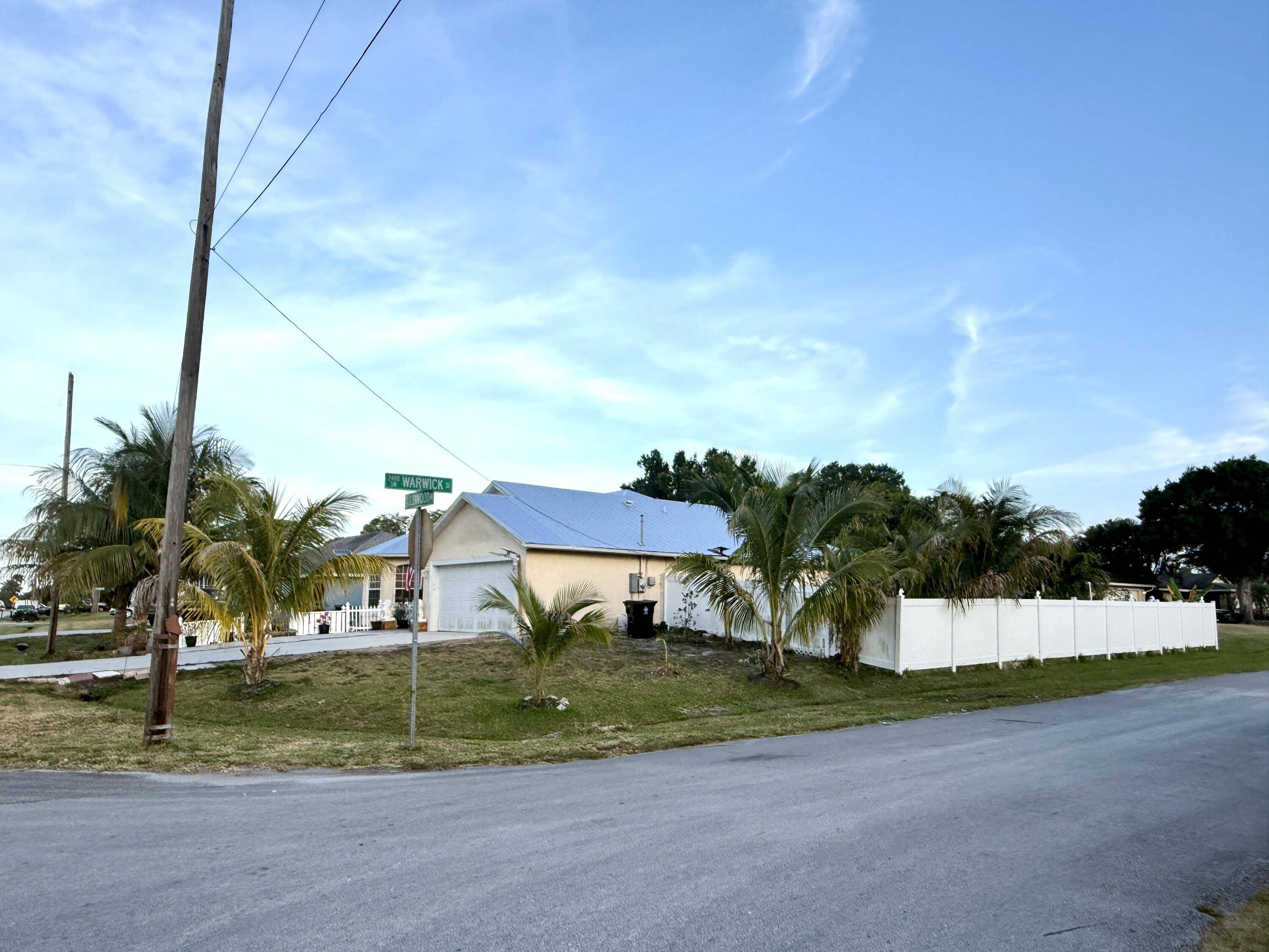 Port Saint Lucie, FL 34953,126 SW Glenwood DR