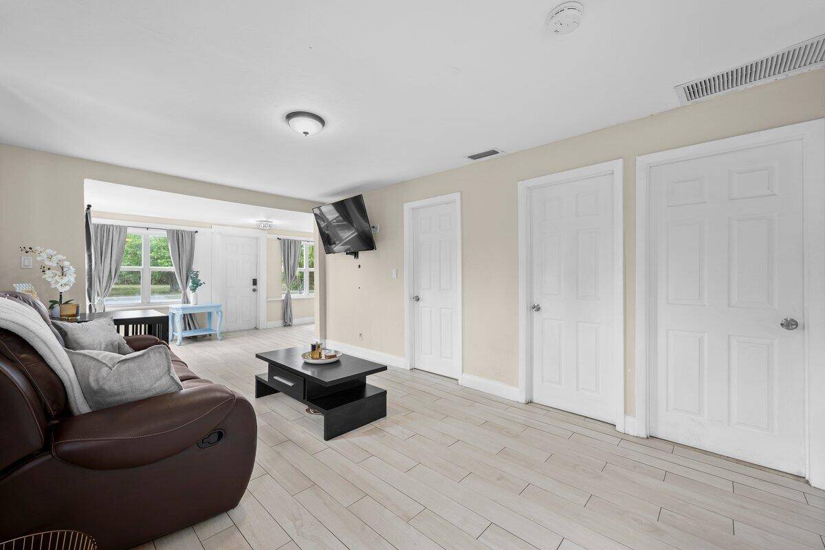 Greenacres, FL 33463,124 Jackson AVE