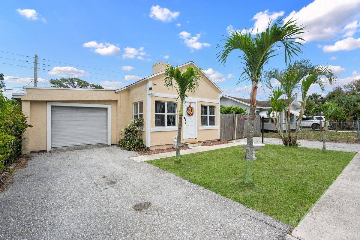 Greenacres, FL 33463,124 Jackson AVE