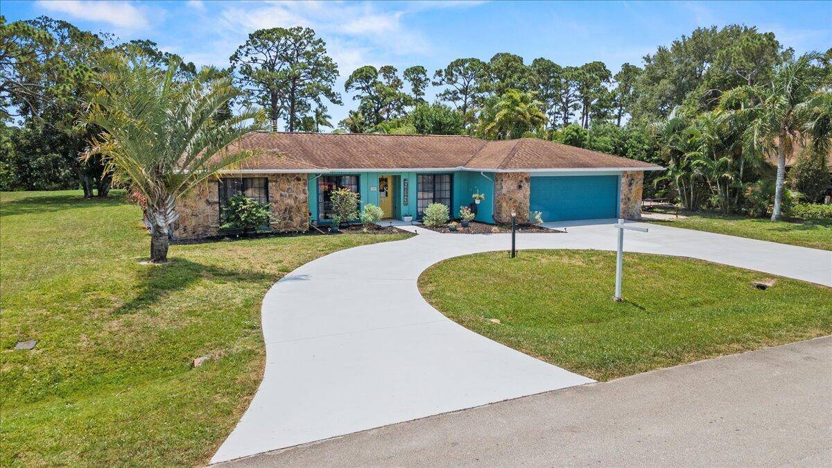 Fort Pierce, FL 34950,5706 Eagle DR