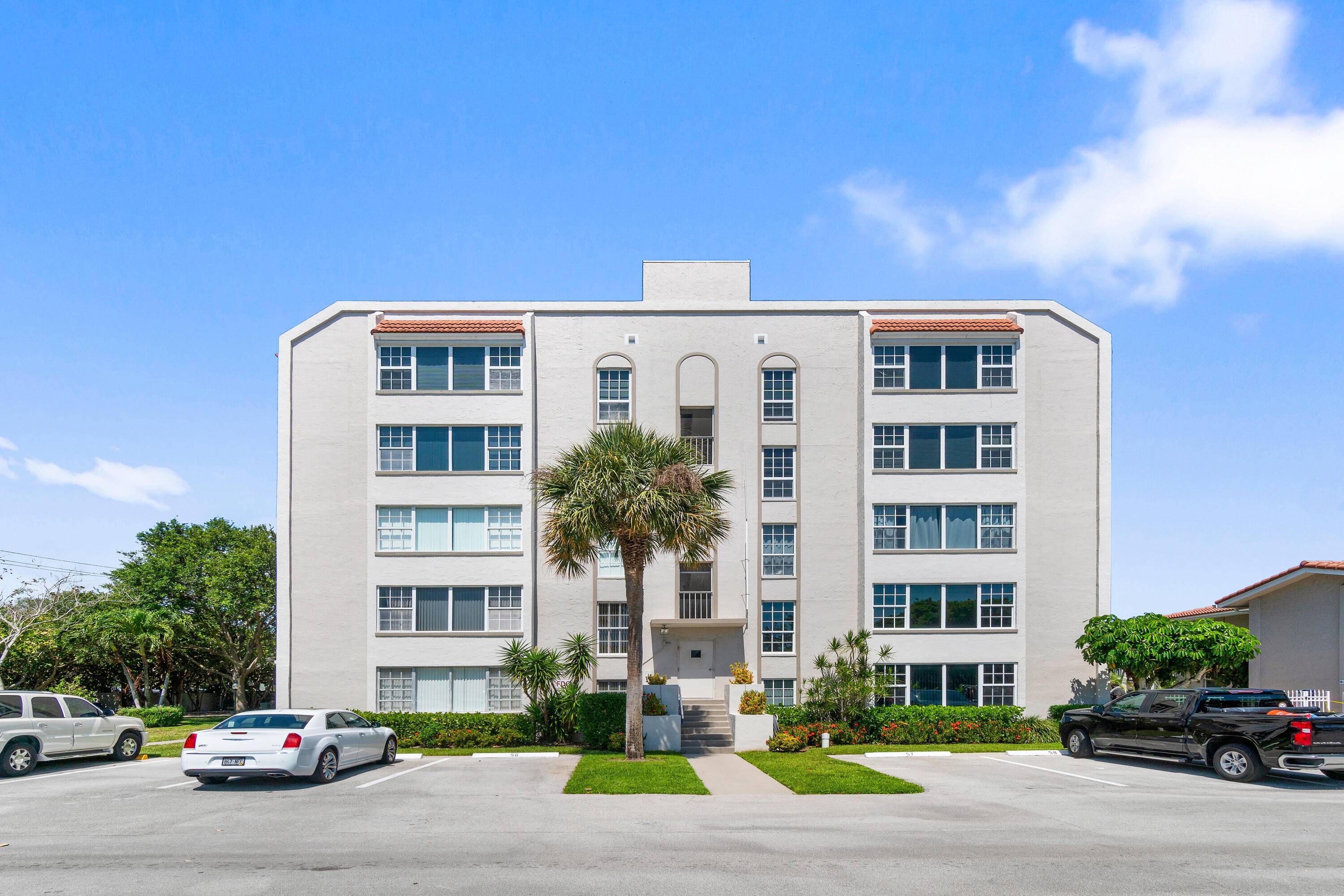 Boca Raton, FL 33431,250 NE 20th ST 1220