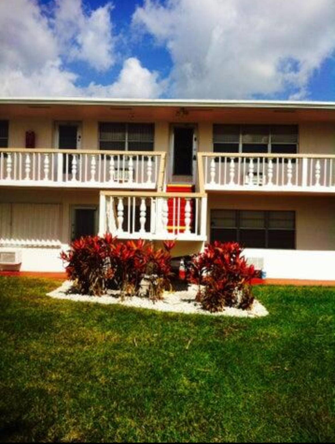West Palm Beach, FL 33417,42 Coventry B