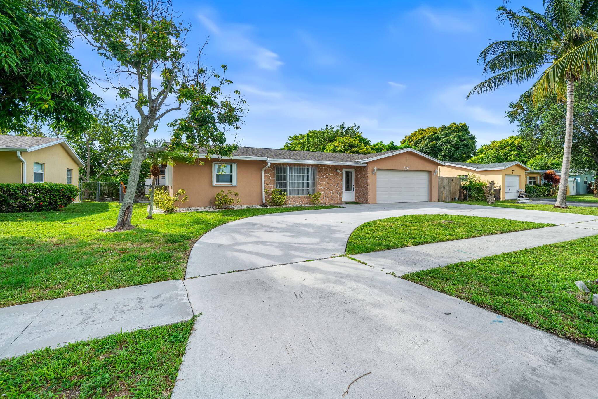 West Palm Beach, FL 33409,318 Gale PL