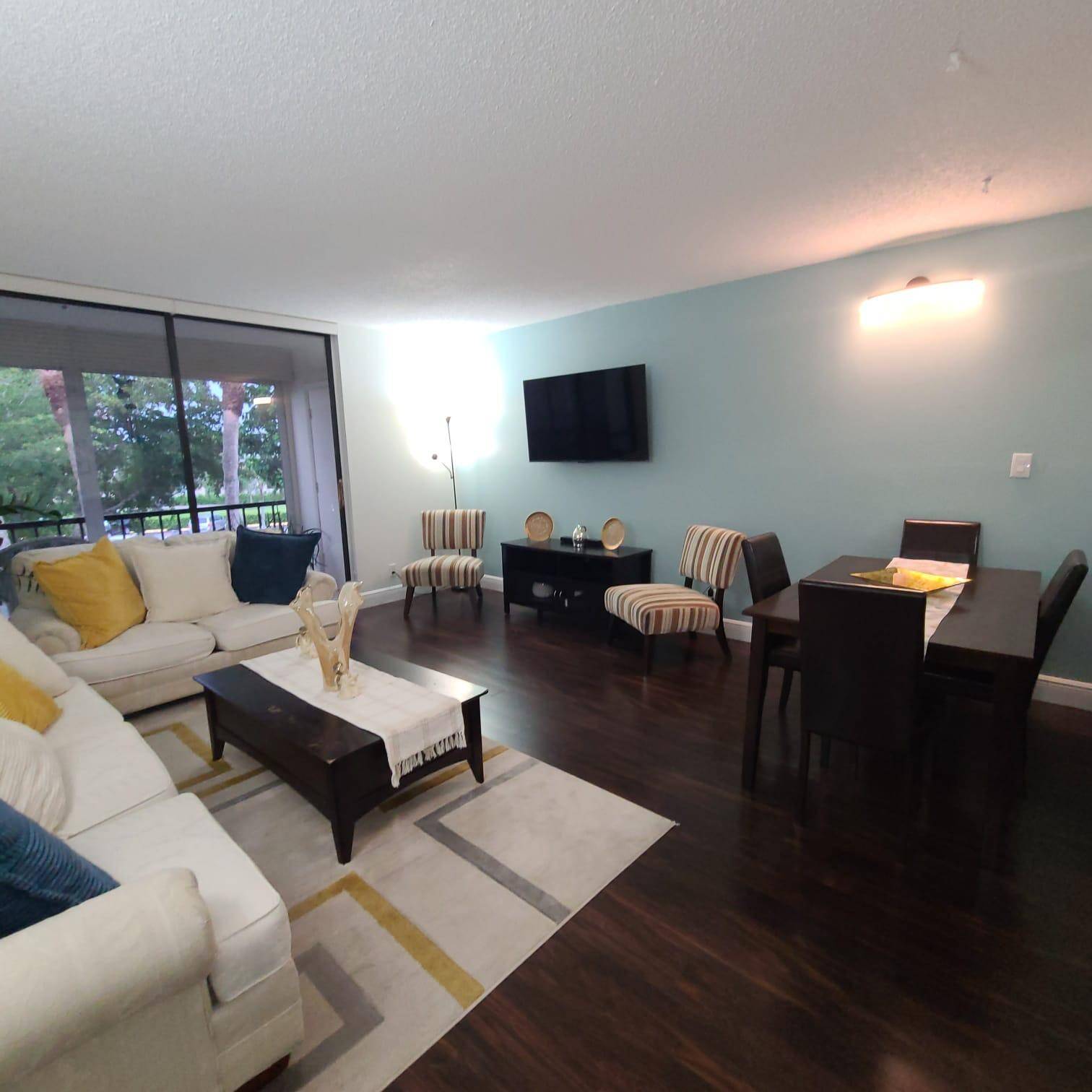 Delray Beach, FL 33484,5220 Las Verdes CIR 322