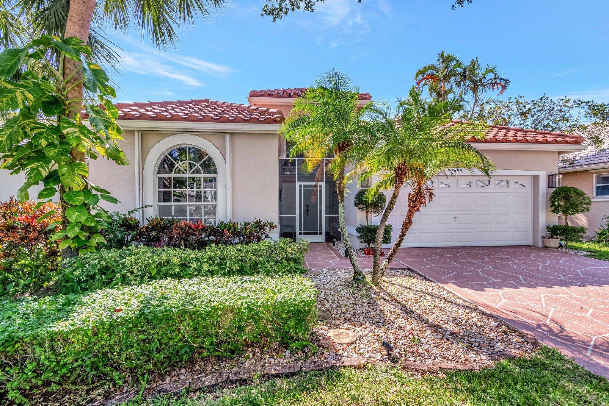 Lake Worth, FL 33463,6690 Remington PL