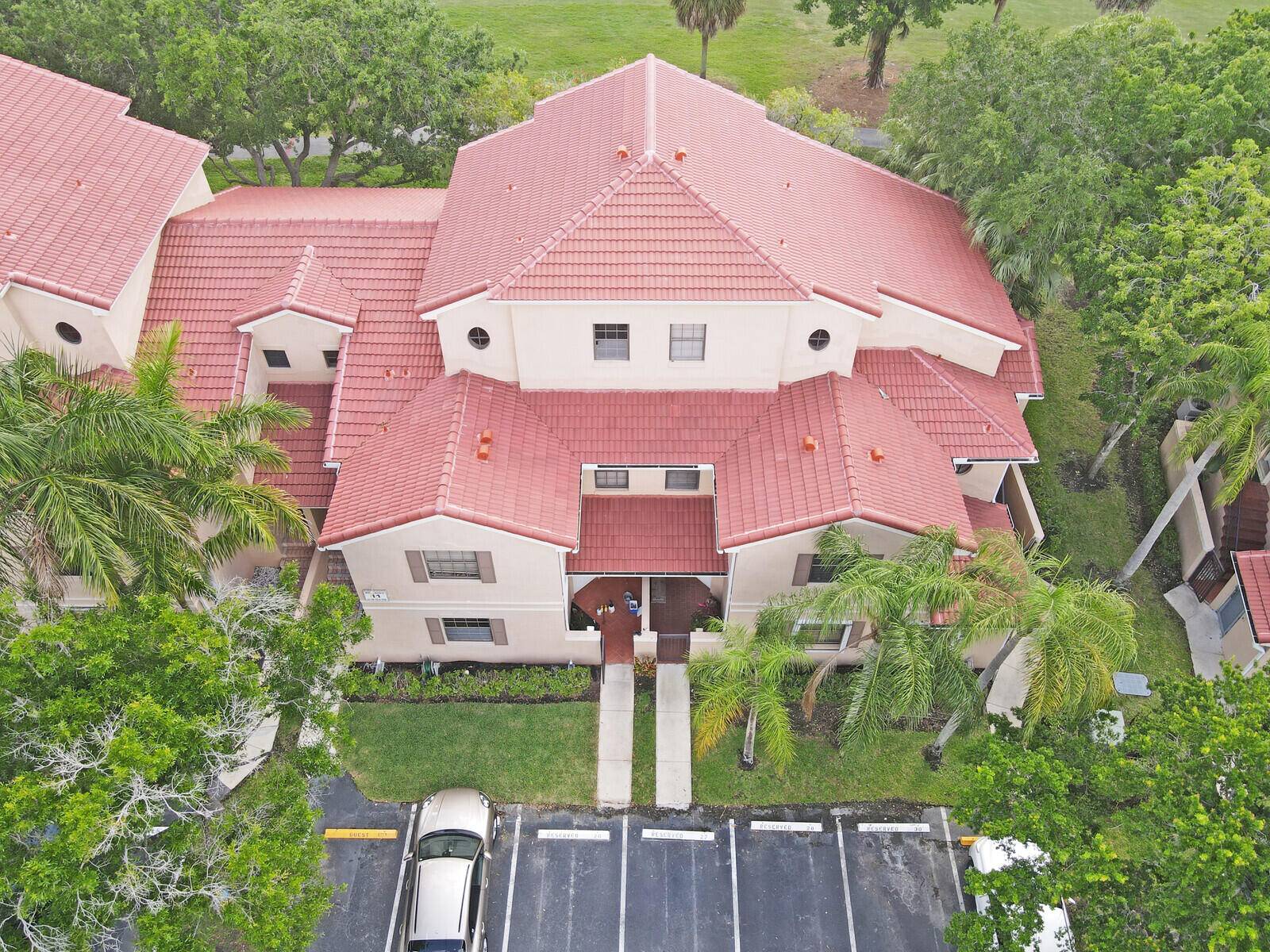 Pembroke Pines, FL 33027,401 SW 158th TER 105