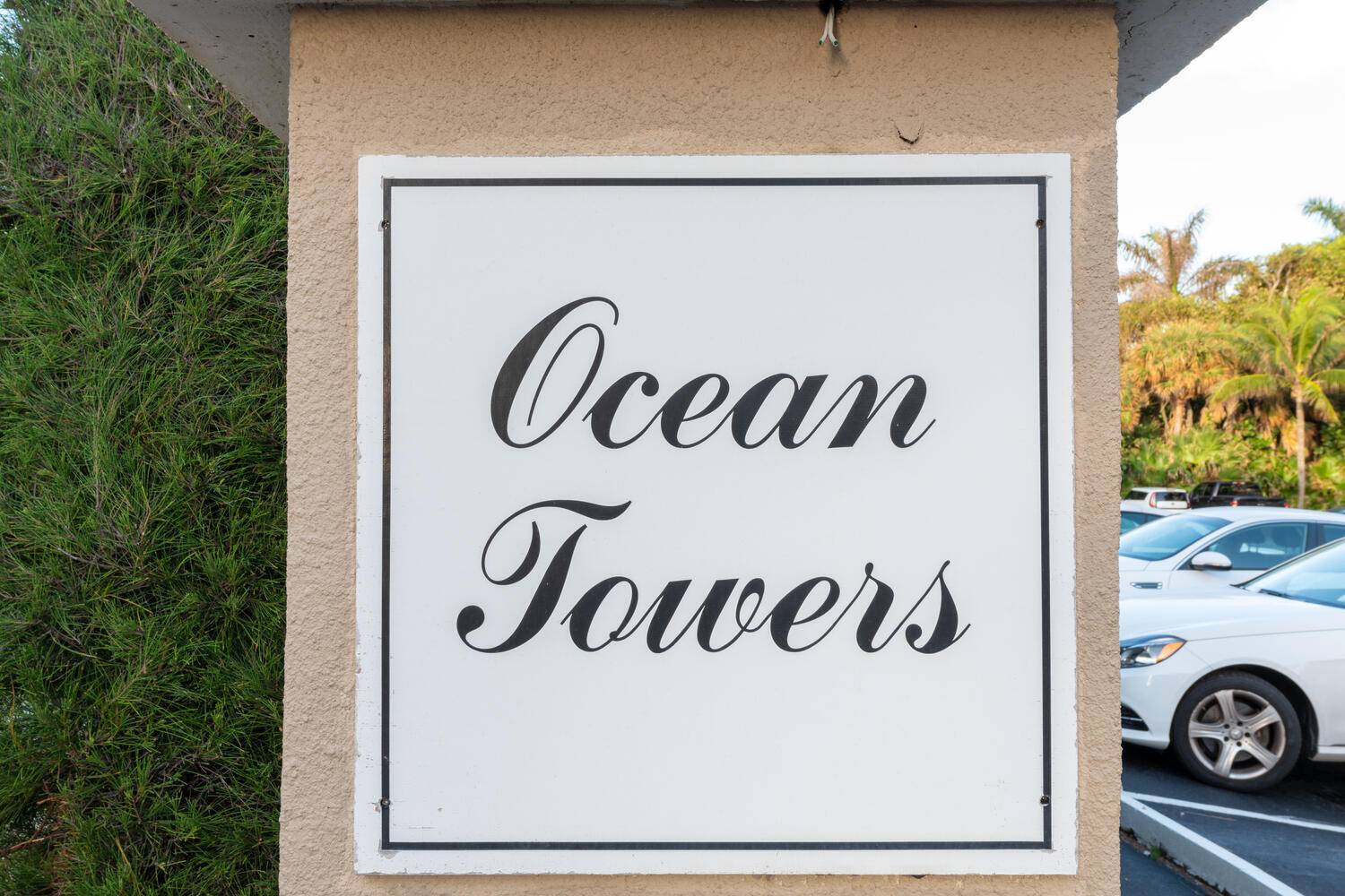 Palm Beach, FL 33480,170 N Ocean BLVD 312