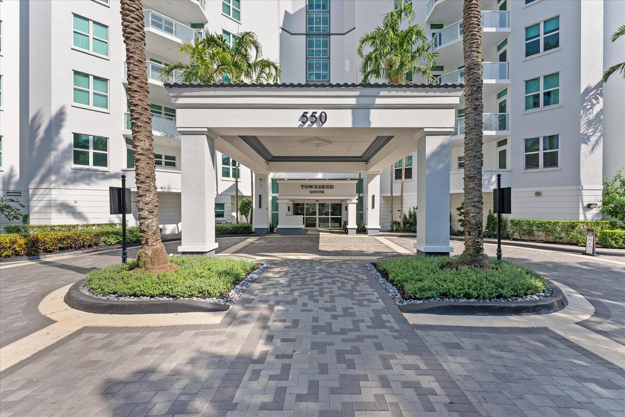 Boca Raton, FL 33432,550 SE Mizner BLVD B206