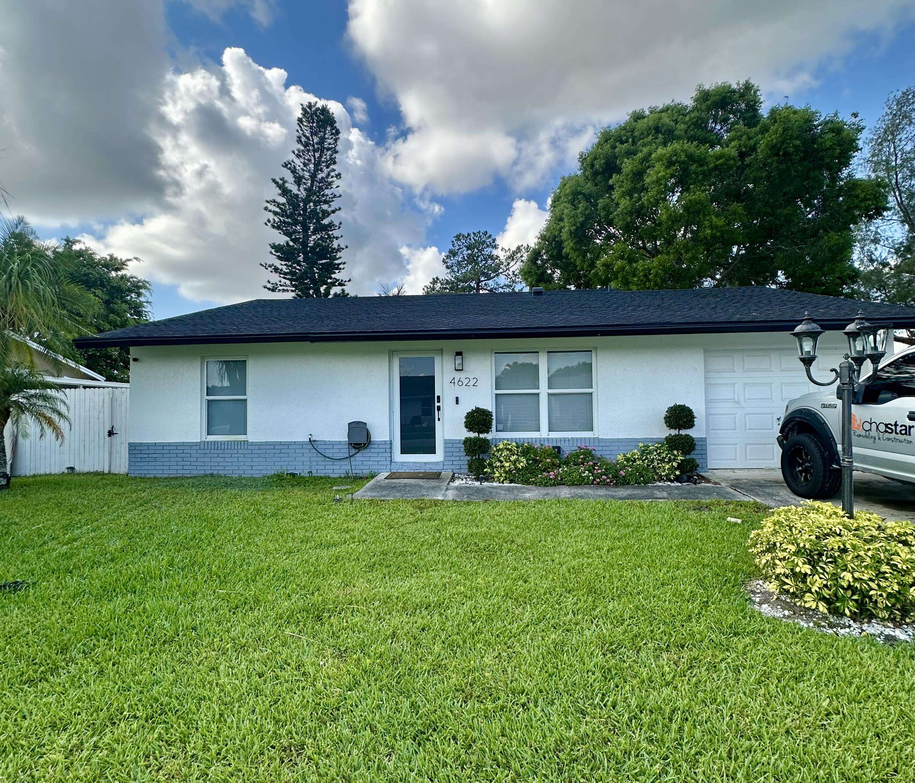 Lake Worth, FL 33463,4622 Vespasian CT