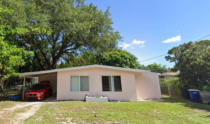 Fort Pierce, FL 34982,337 E Midway RD