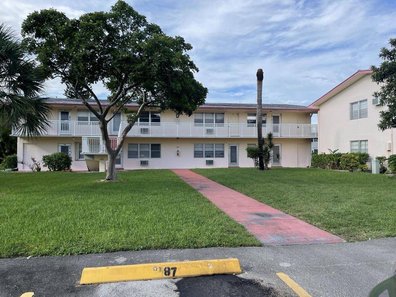 West Palm Beach, FL 33417,89 Waltham D
