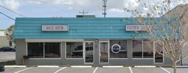 Stuart, FL 34994,901 SE Johnson AVE