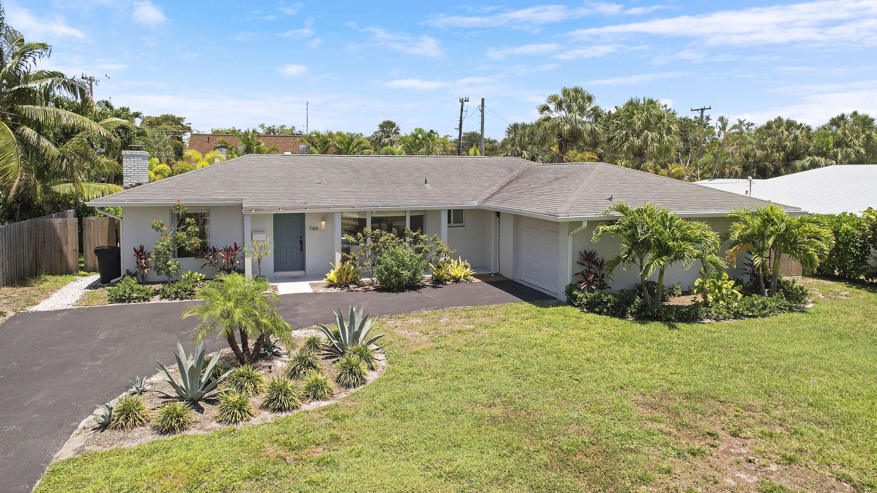 North Palm Beach, FL 33408,744 Eastwind DR