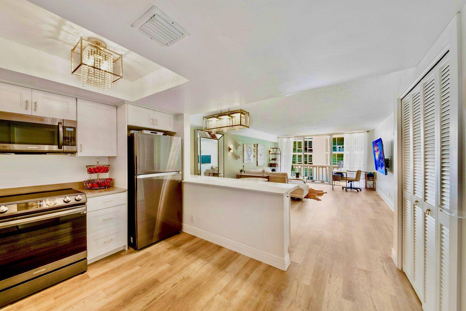 South Palm Beach, FL 33480,3570 S Ocean BLVD 506