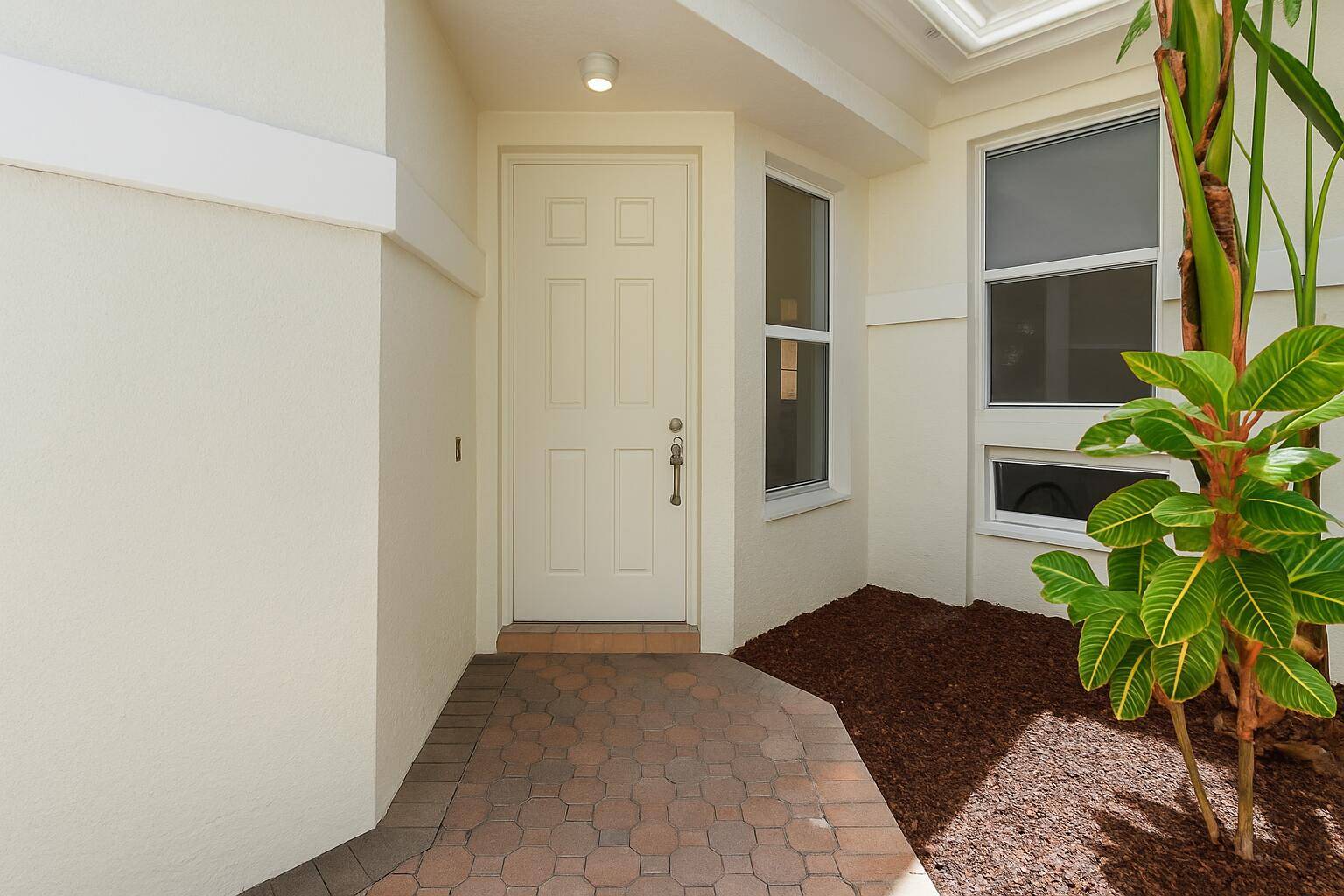 Boca Raton, FL 33496,6607 NW 25th WAY