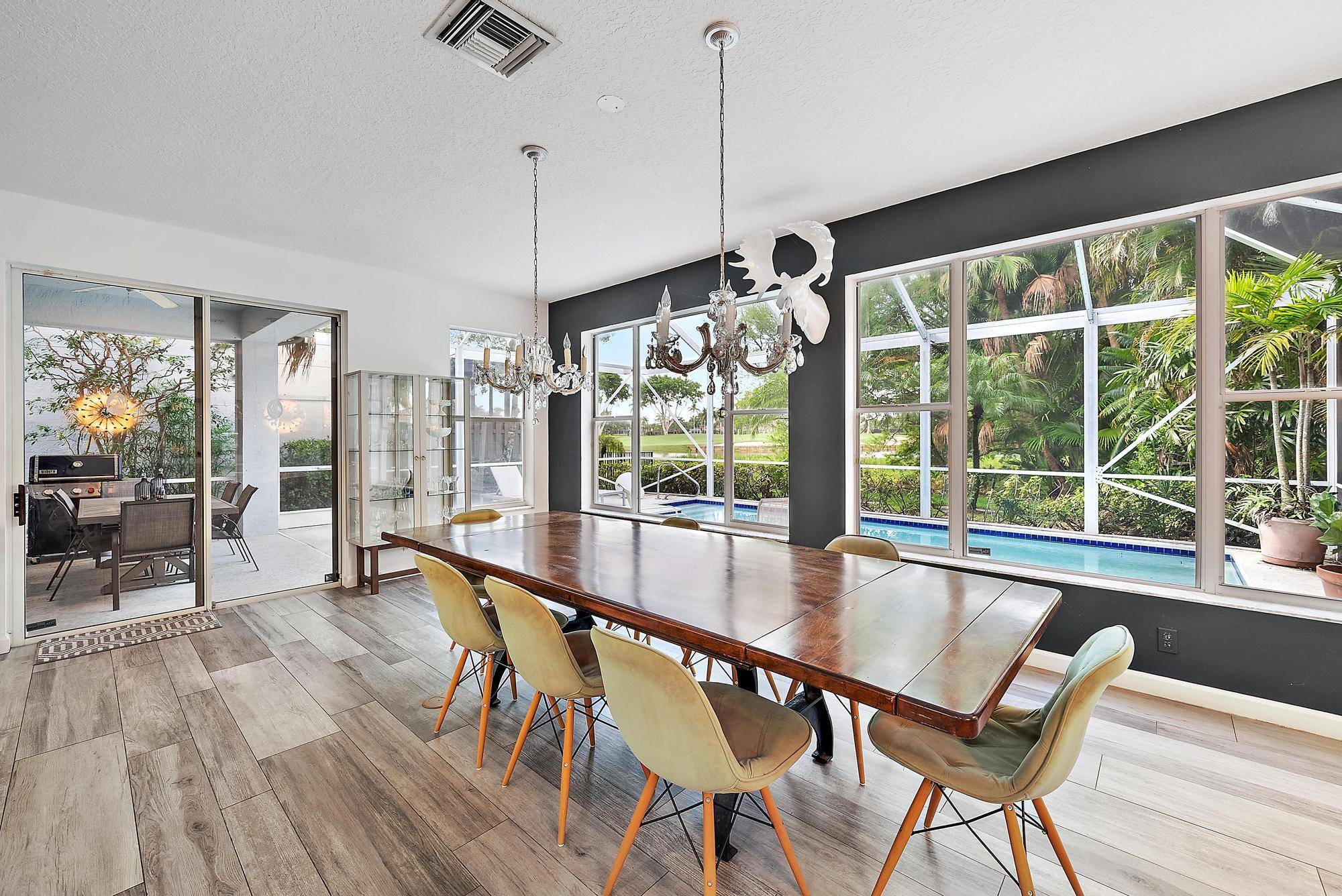 West Palm Beach, FL 33412,8208 Heritage Club DR