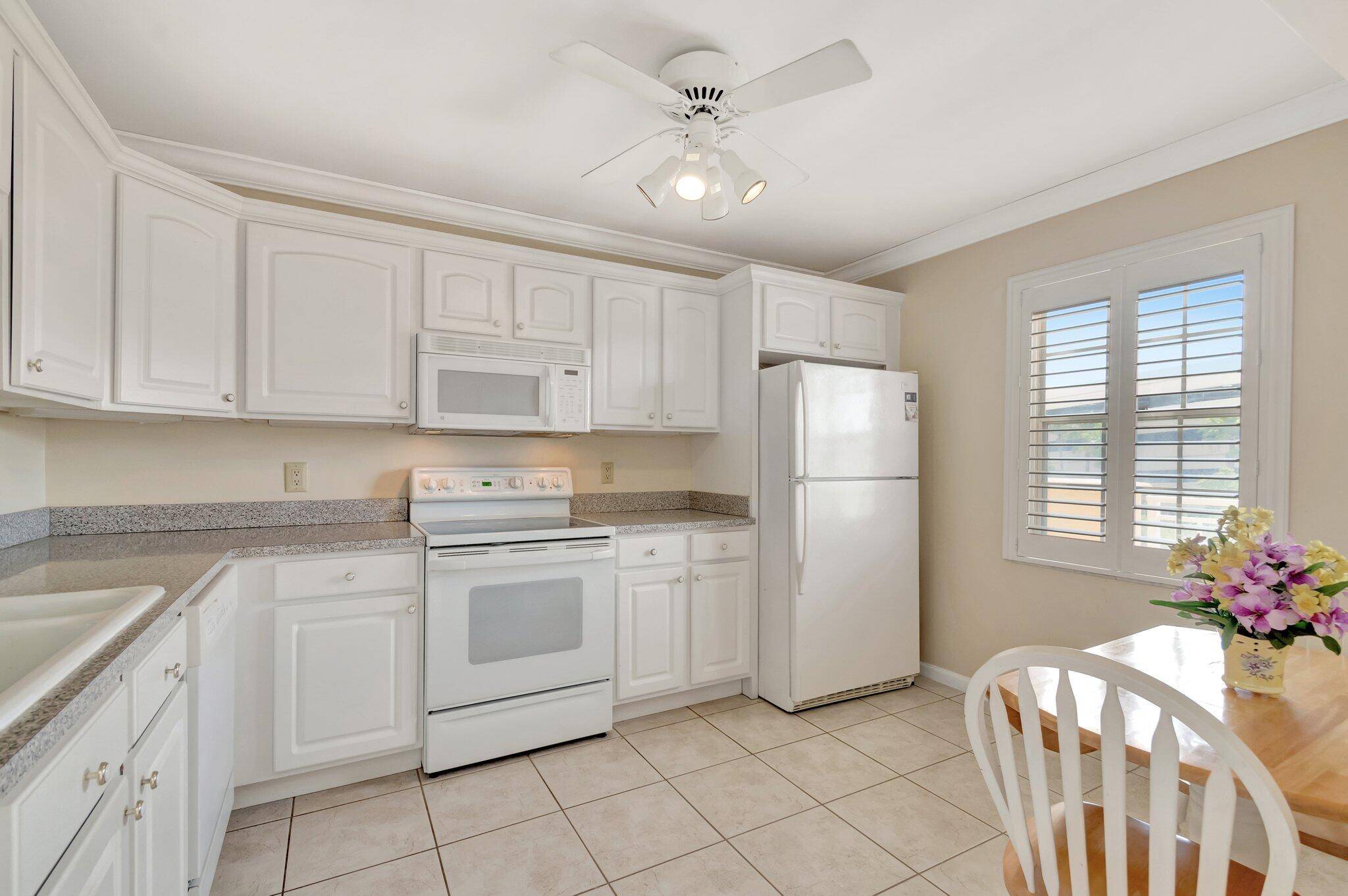 Atlantis, FL 33462,300 John F Kennedy DR Ph5