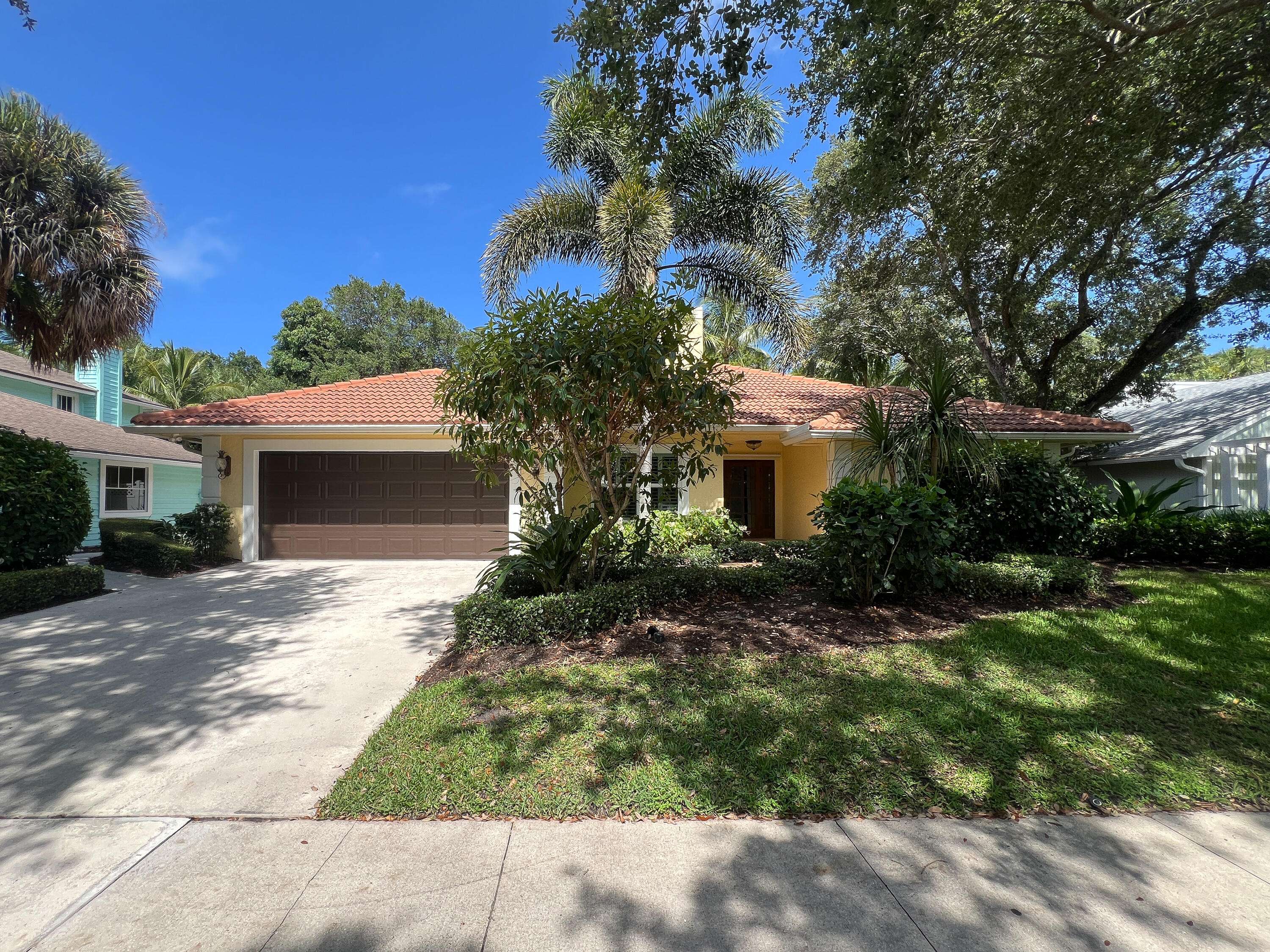 Palm Beach Gardens, FL 33410,13024 Coastal CIR