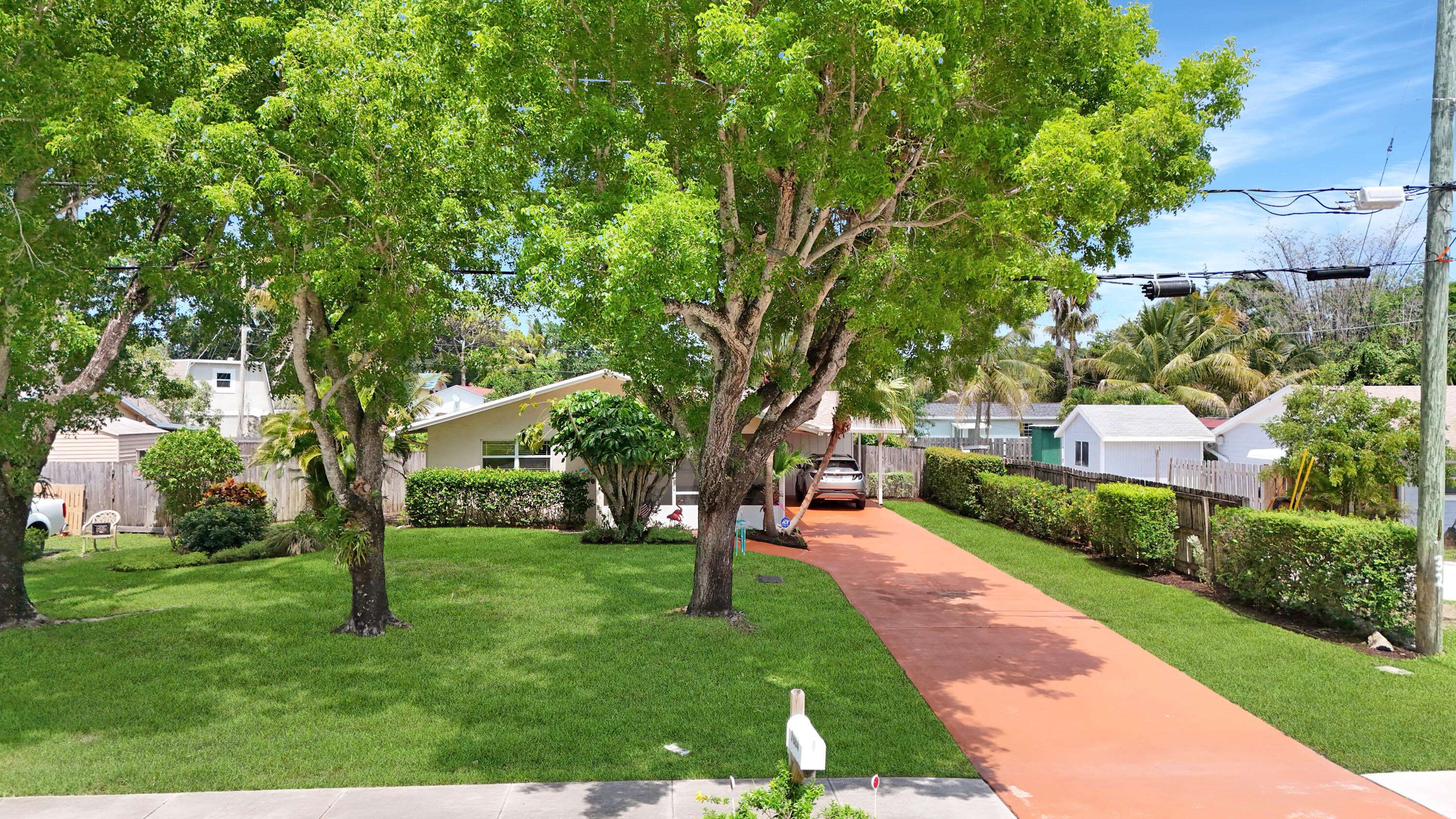 Lake Worth, FL 33463,7684 S Haverhill Road RD