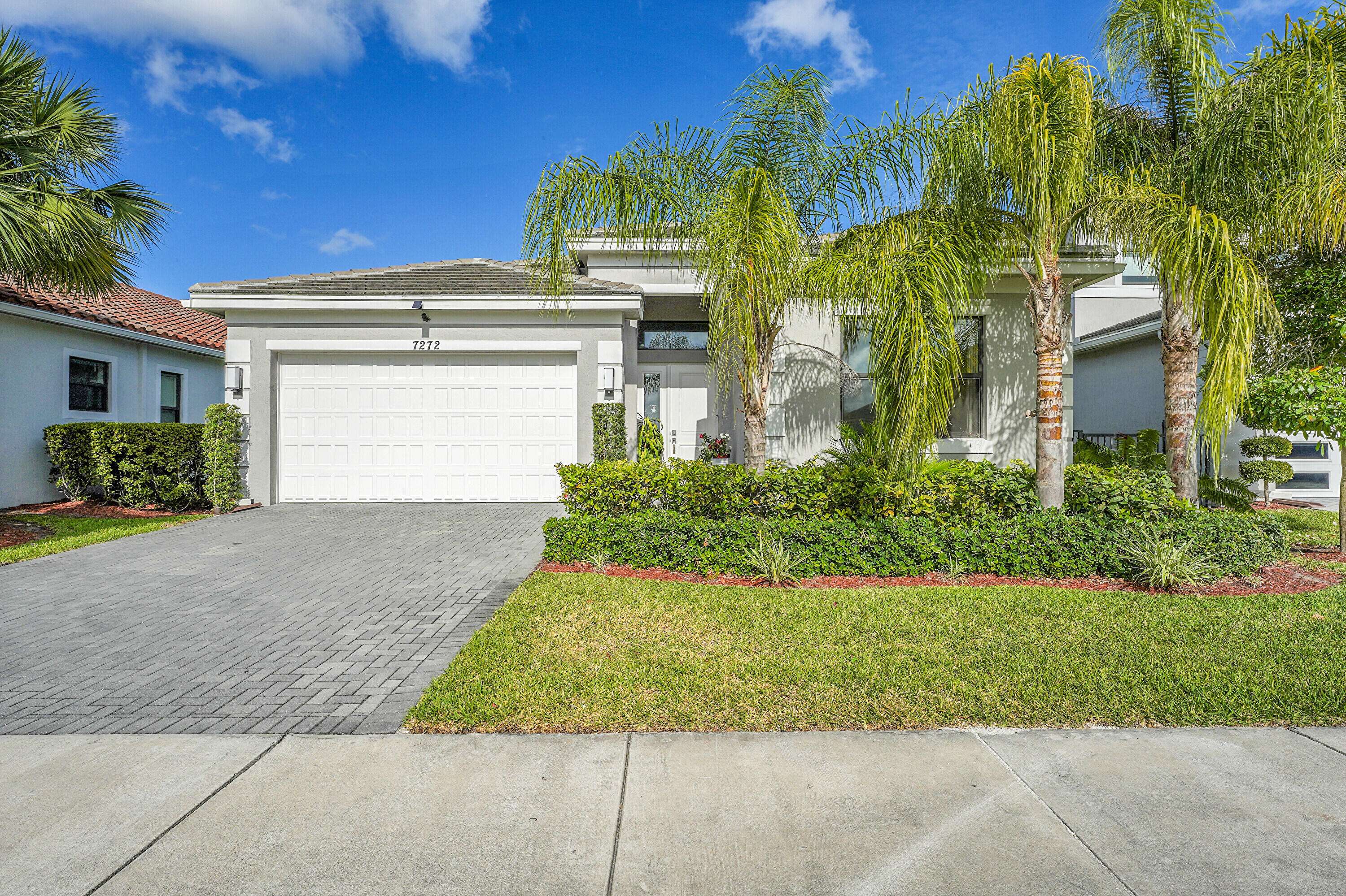Lake Worth, FL 33463,7272 Estero DR