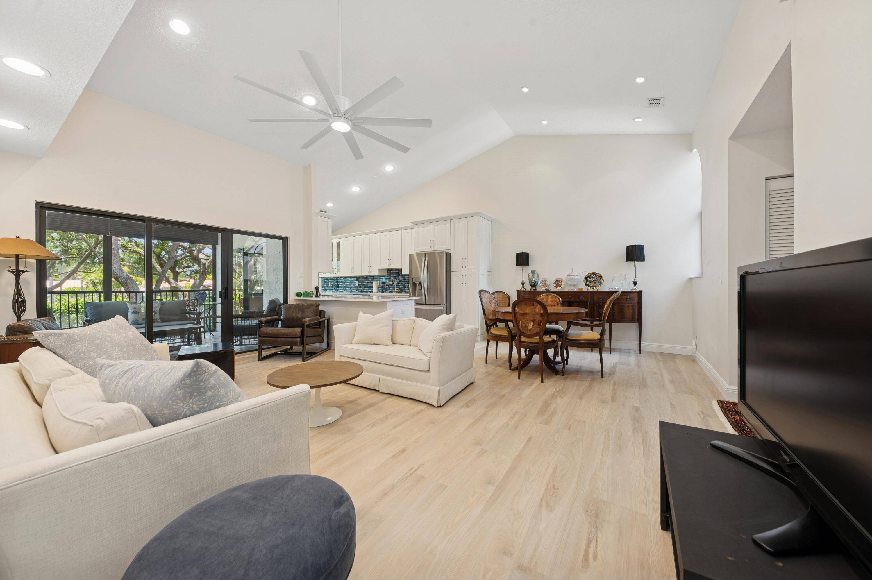 Boca Raton, FL 33487,17340 Boca Club BLVD 702