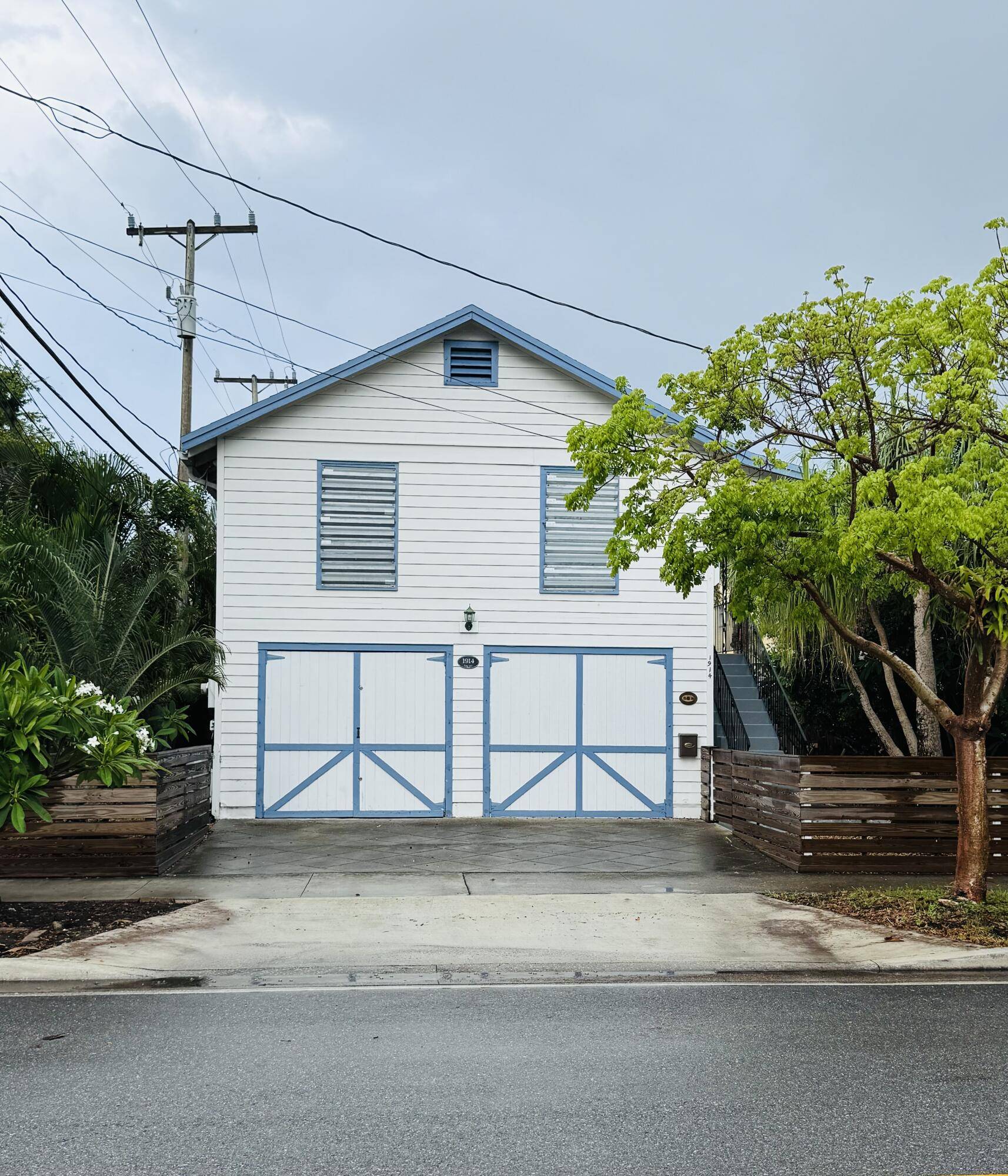 West Palm Beach, FL 33401,1914 Lake AVE