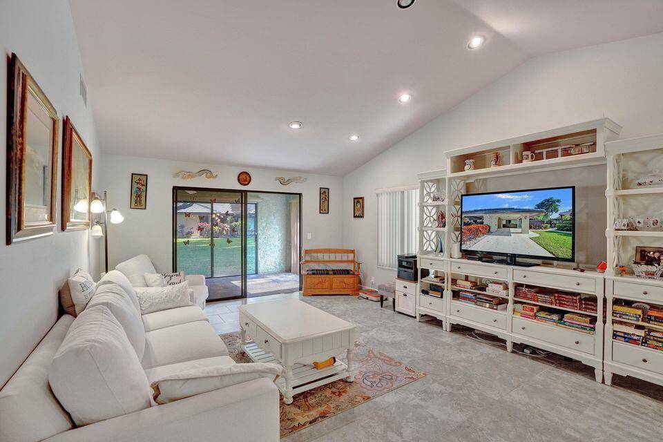 Boynton Beach, FL 33437,10112 Marwood PL