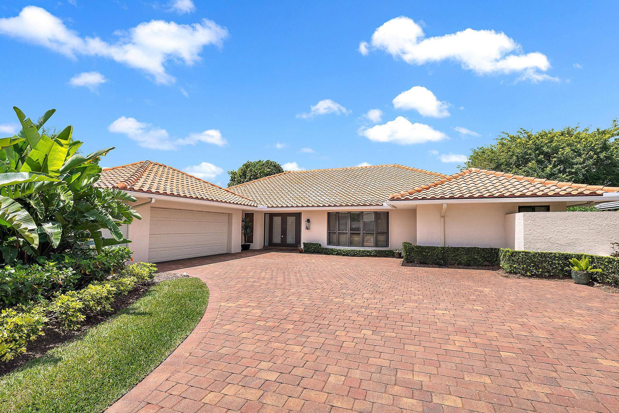 Palm Beach Gardens, FL 33418,16 Thurston DR