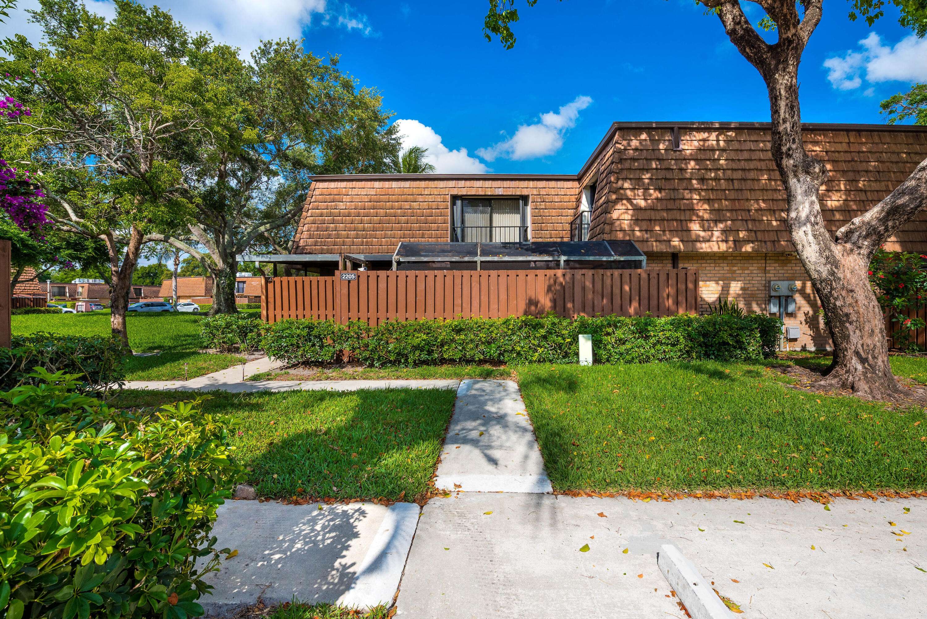 Greenacres, FL 33463,2205 22nd LN