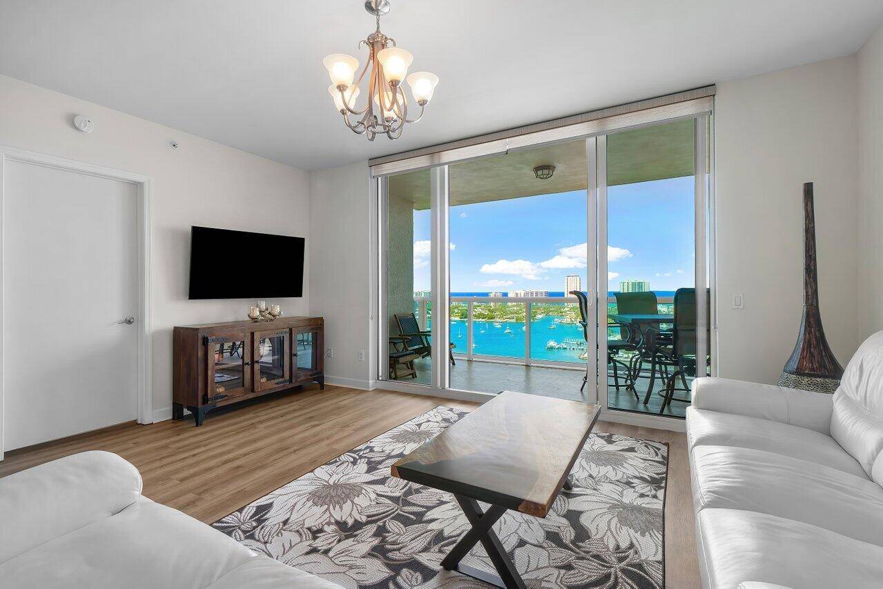 Riviera Beach, FL 33404,2640 Lake Shore DR 2409