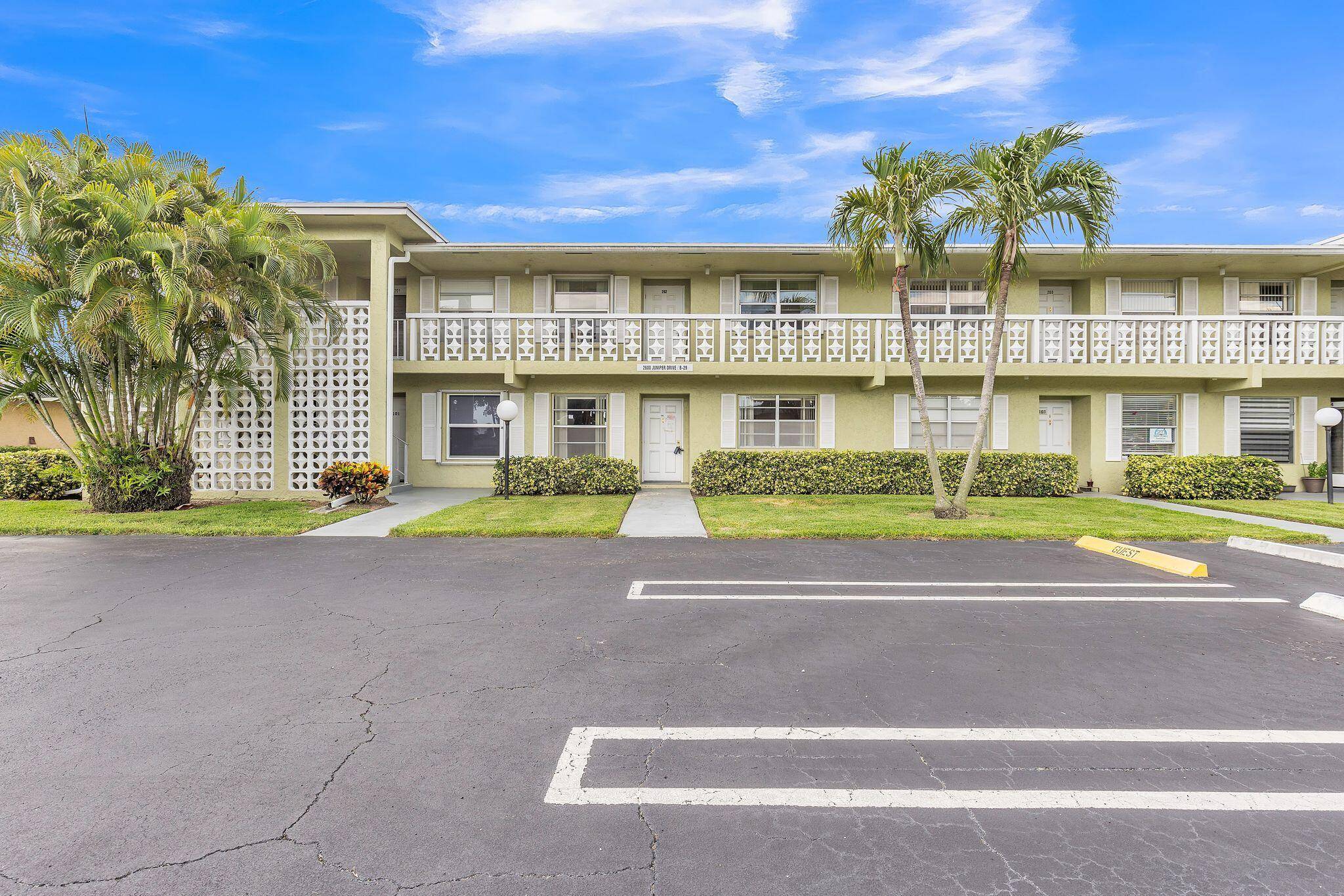 Delray Beach, FL 33445,2600 Juniper DR 102